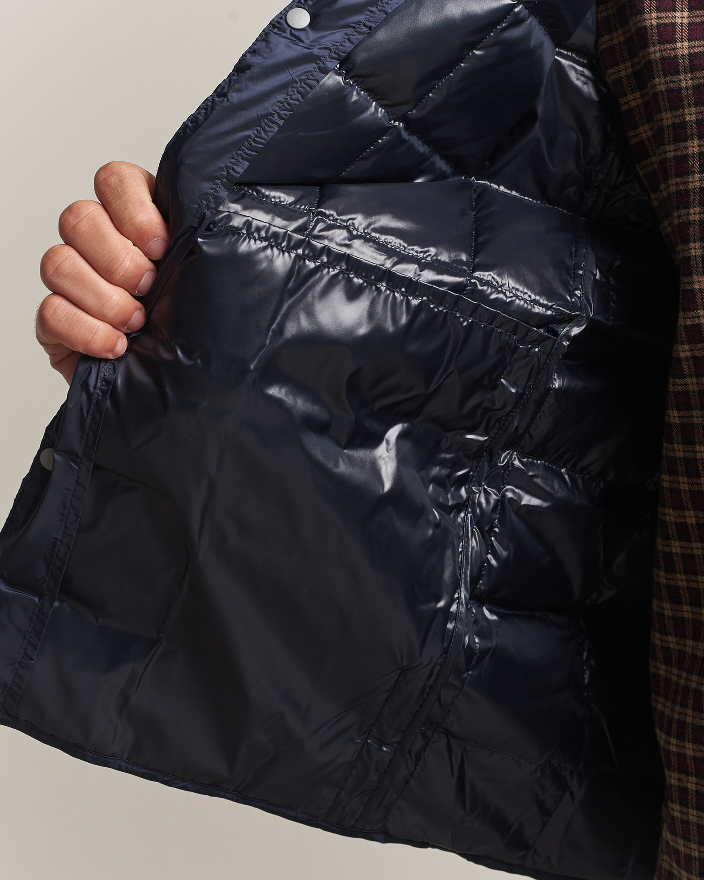 Herre | Veste | TAION | V-Neck Lightweight Down Vest Dark Navy