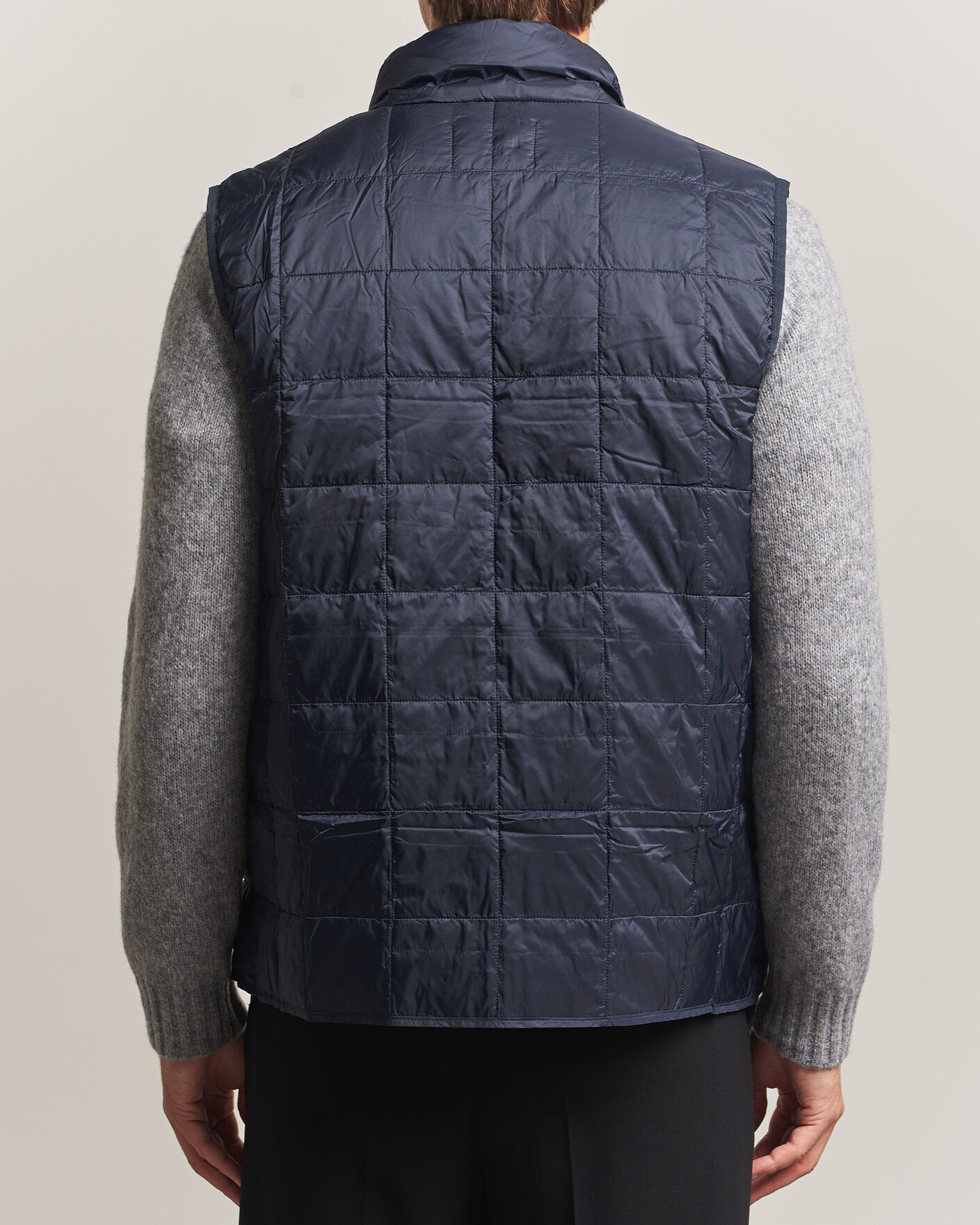 Herre | Veste | TAION | High Neck Full Zip Lightweight Down Vest Dark Navy