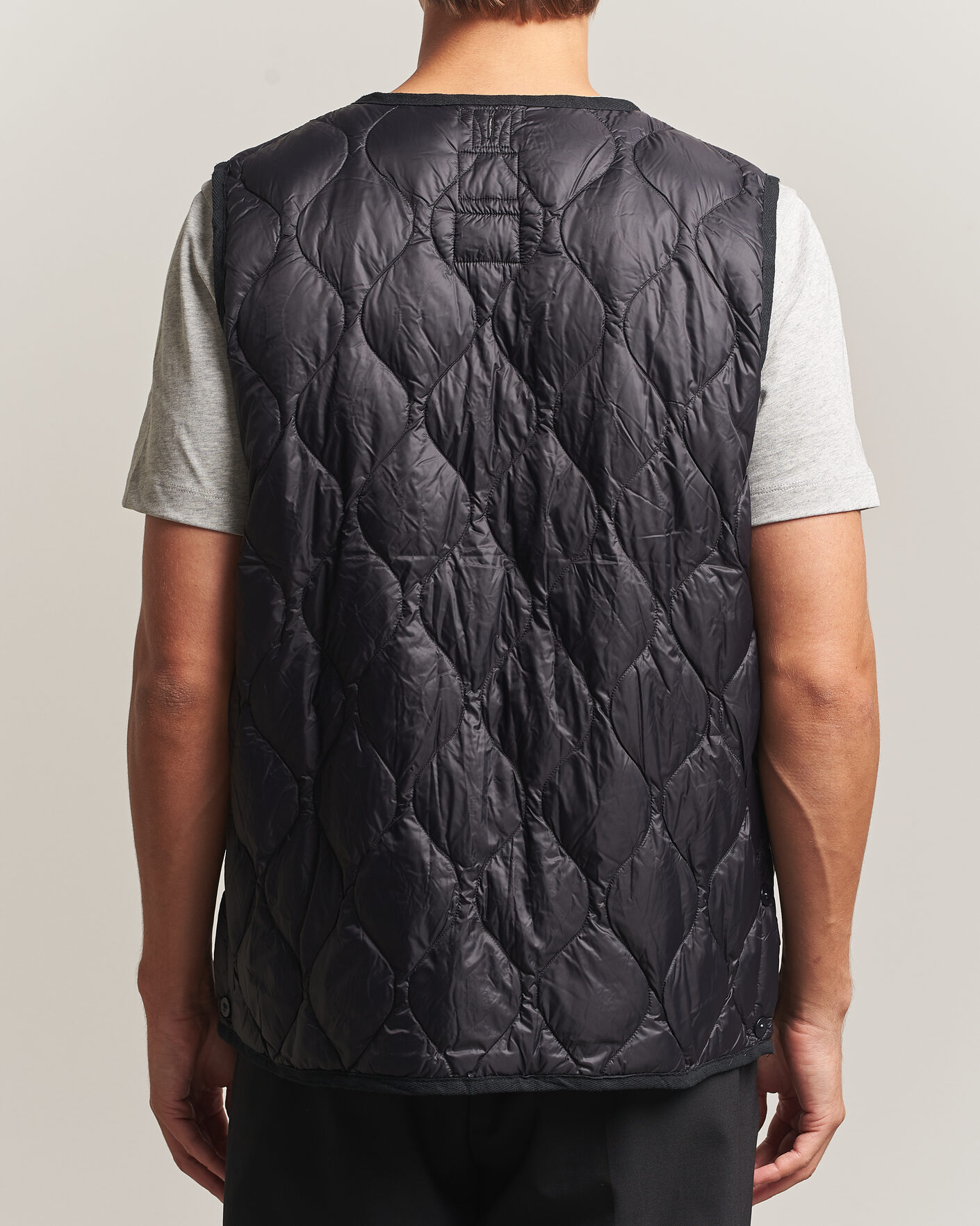 Herre | Veste | TAION | Military Crew Neck Down Vest Black