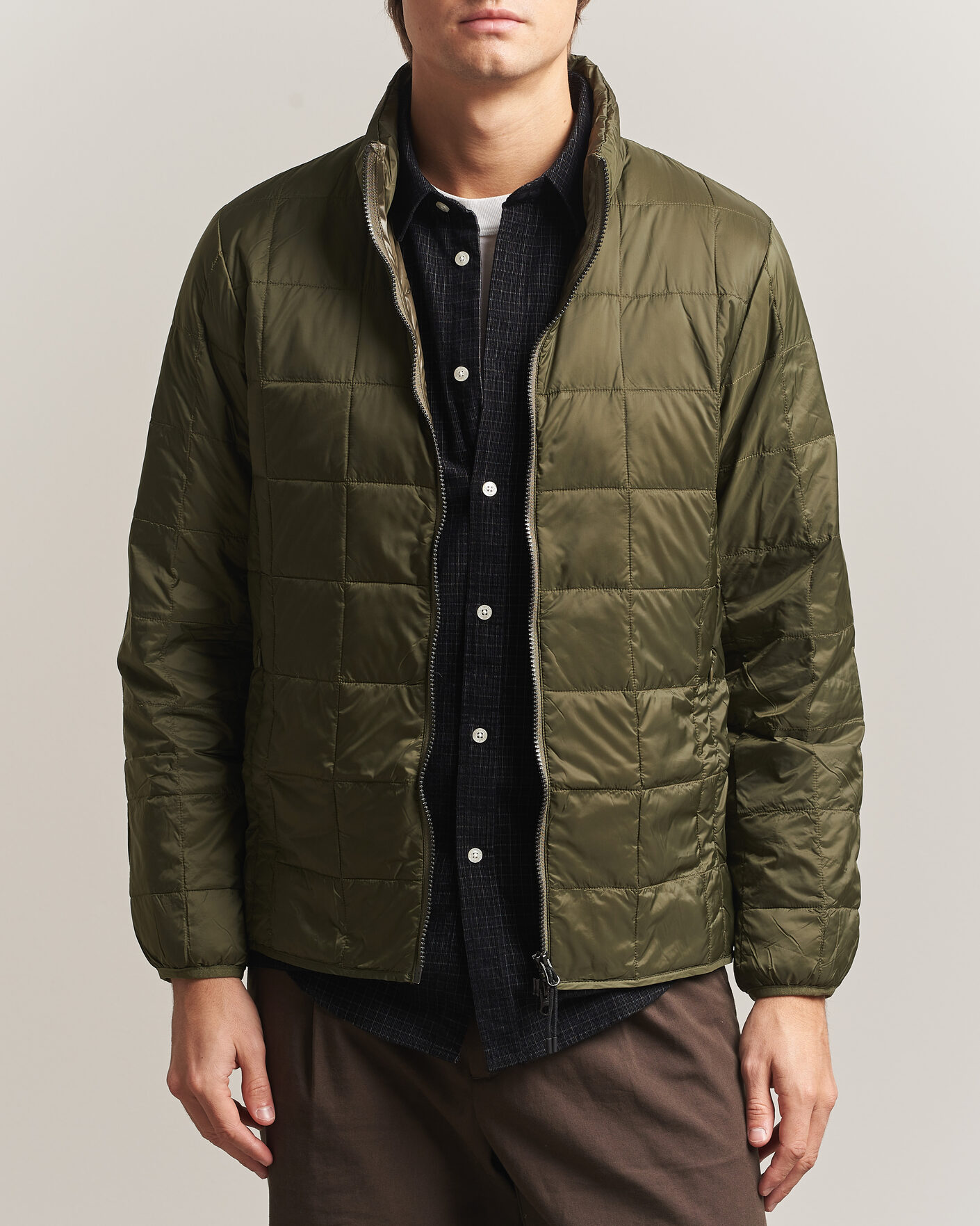 Herre | Jakker | TAION | High Neck Full Zip Lightweight Down Jacket Dark Olive