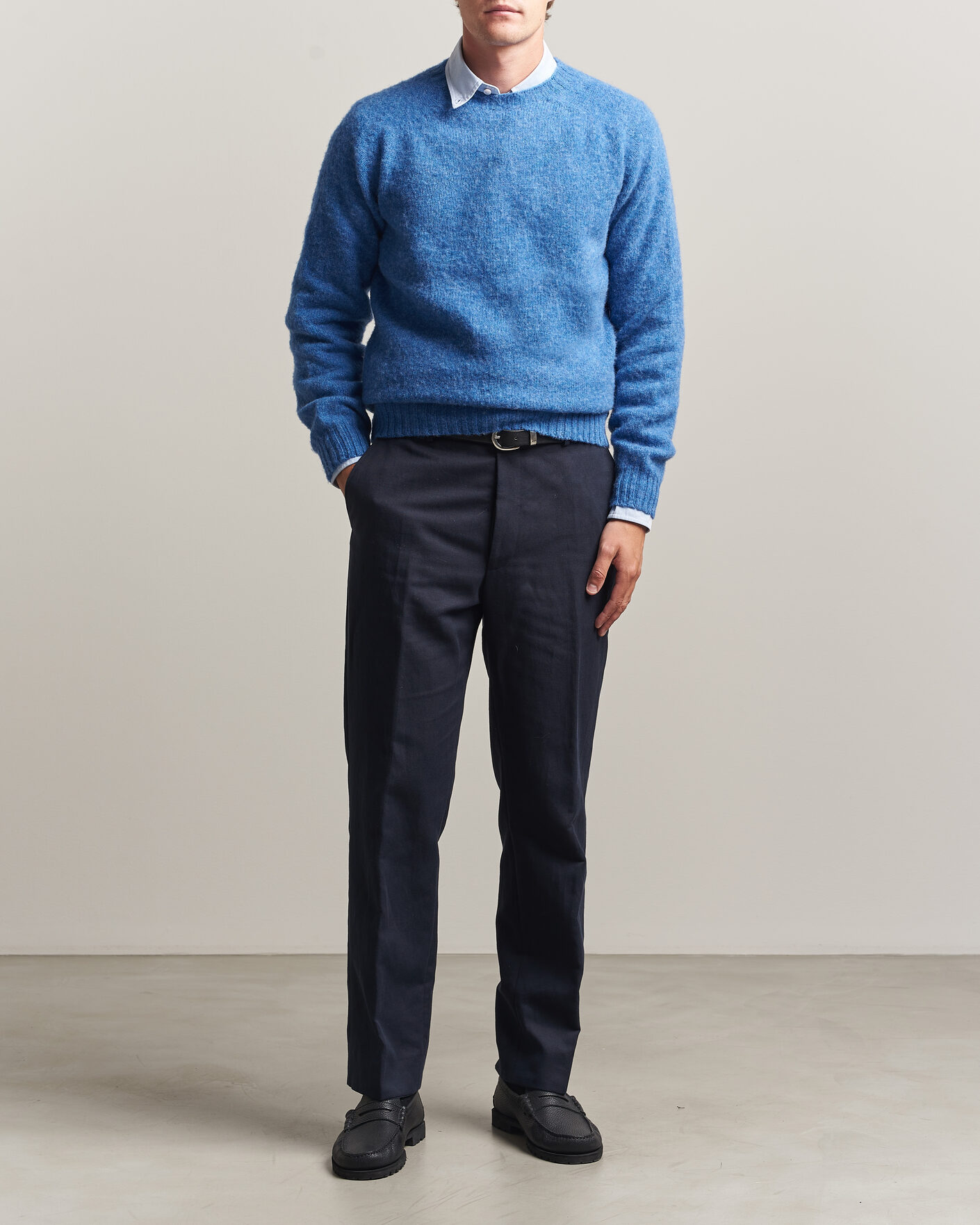 Herre | Trøjer | Harley Of Scotland | Brushed Supersoft Lambswool Crewneck Cobalt