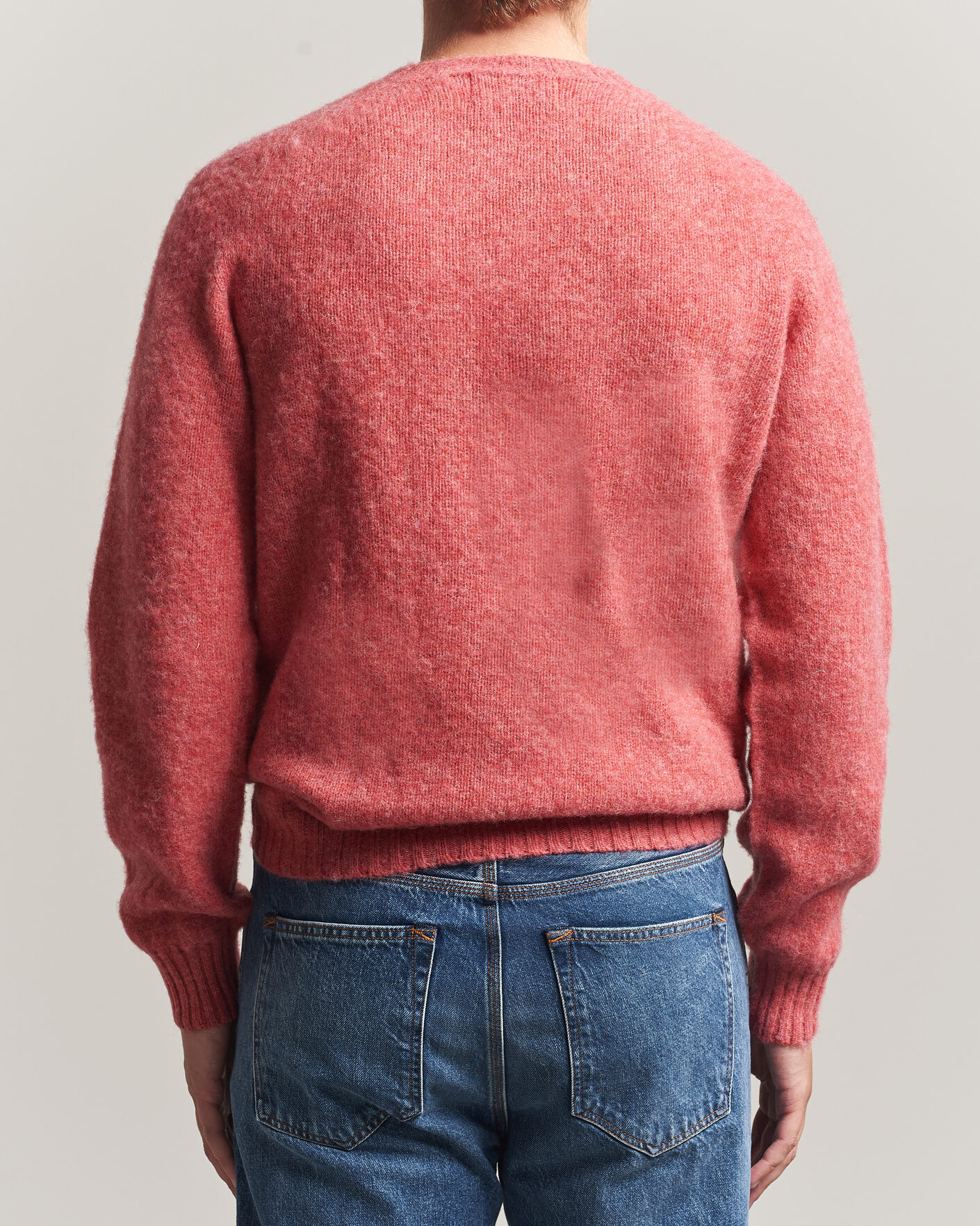 Herre | Trøjer | Harley Of Scotland | Brushed Supersoft Lambswool Crewneck Tea Rose