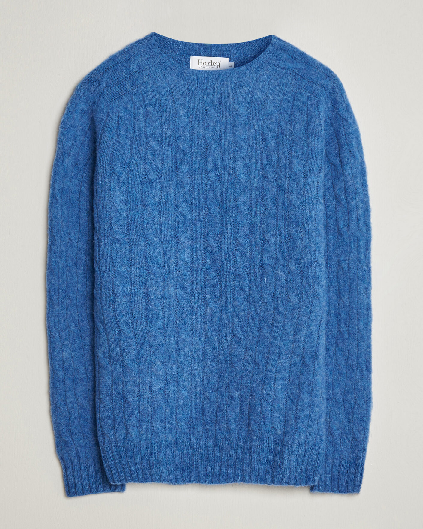 Herre | Trøjer | Harley Of Scotland | Brushed Supersoft Lambswool Cable Cobalt