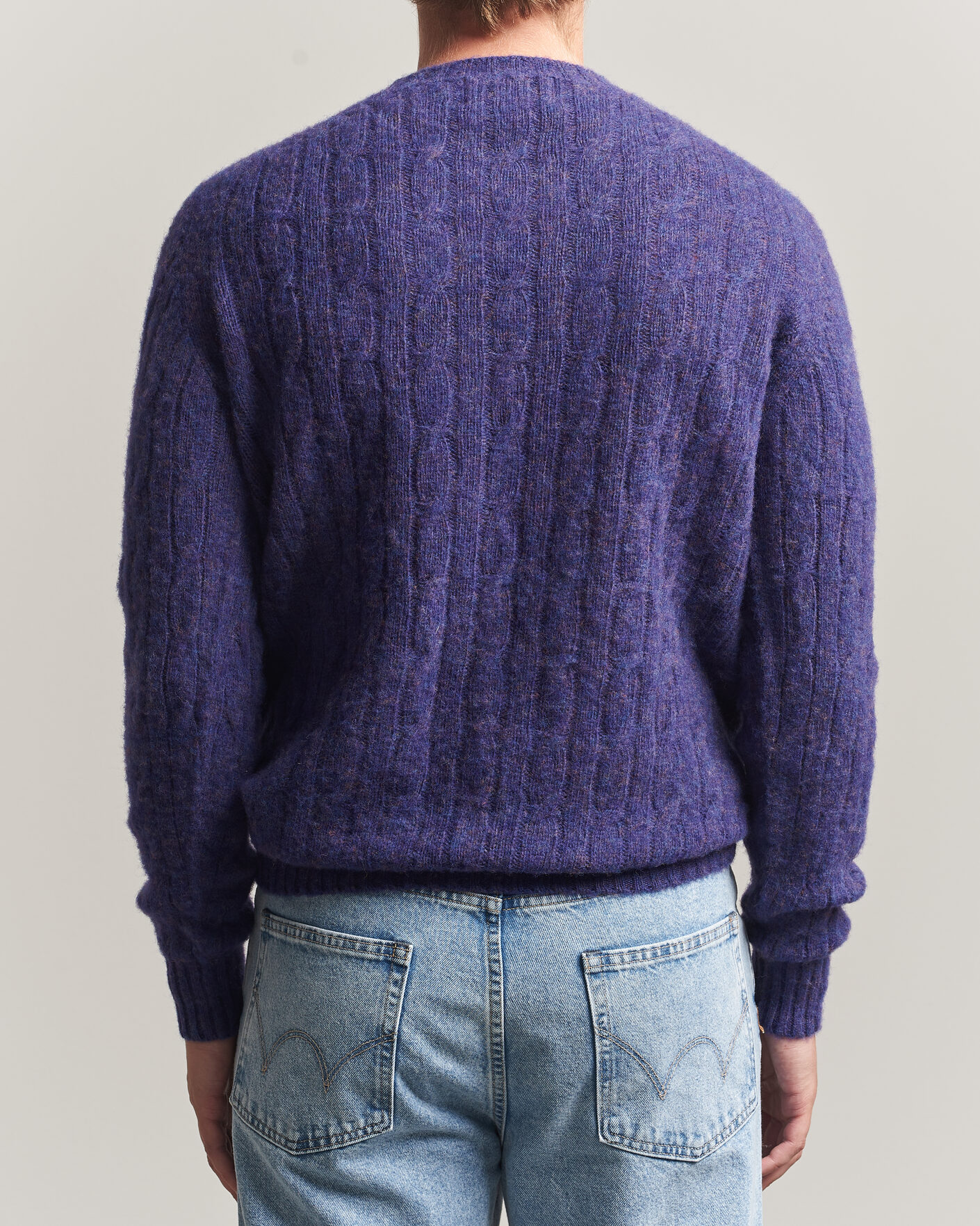 Herre | Trøjer | Harley Of Scotland | Brushed Supersoft Lambswool Cable Iris