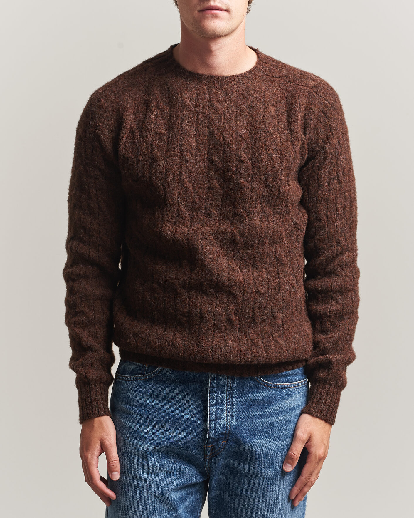 Herre | Trøjer | Harley Of Scotland | Brushed Supersoft Lambswool Cable Marron