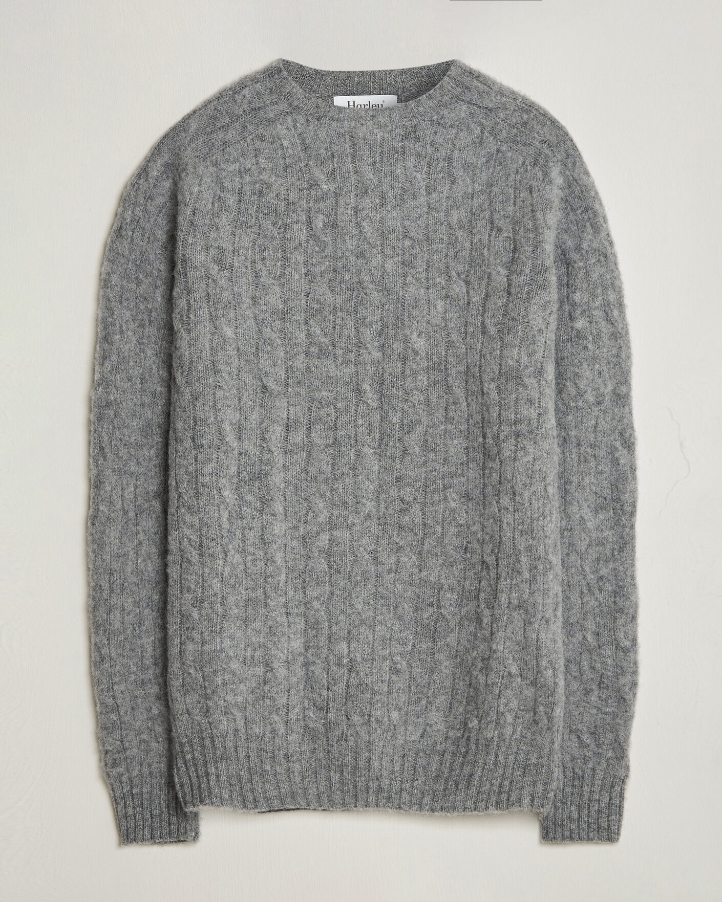 Herre | Trøjer | Harley Of Scotland | Brushed Supersoft Lambswool Cable Mid Grey