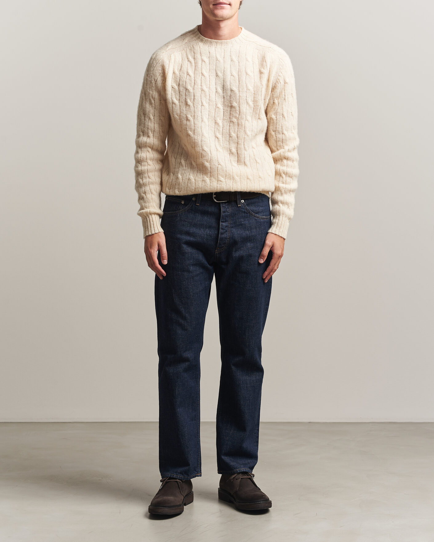 Herre | Trøjer | Harley Of Scotland | Brushed Supersoft Lambswool Cable Vanilla