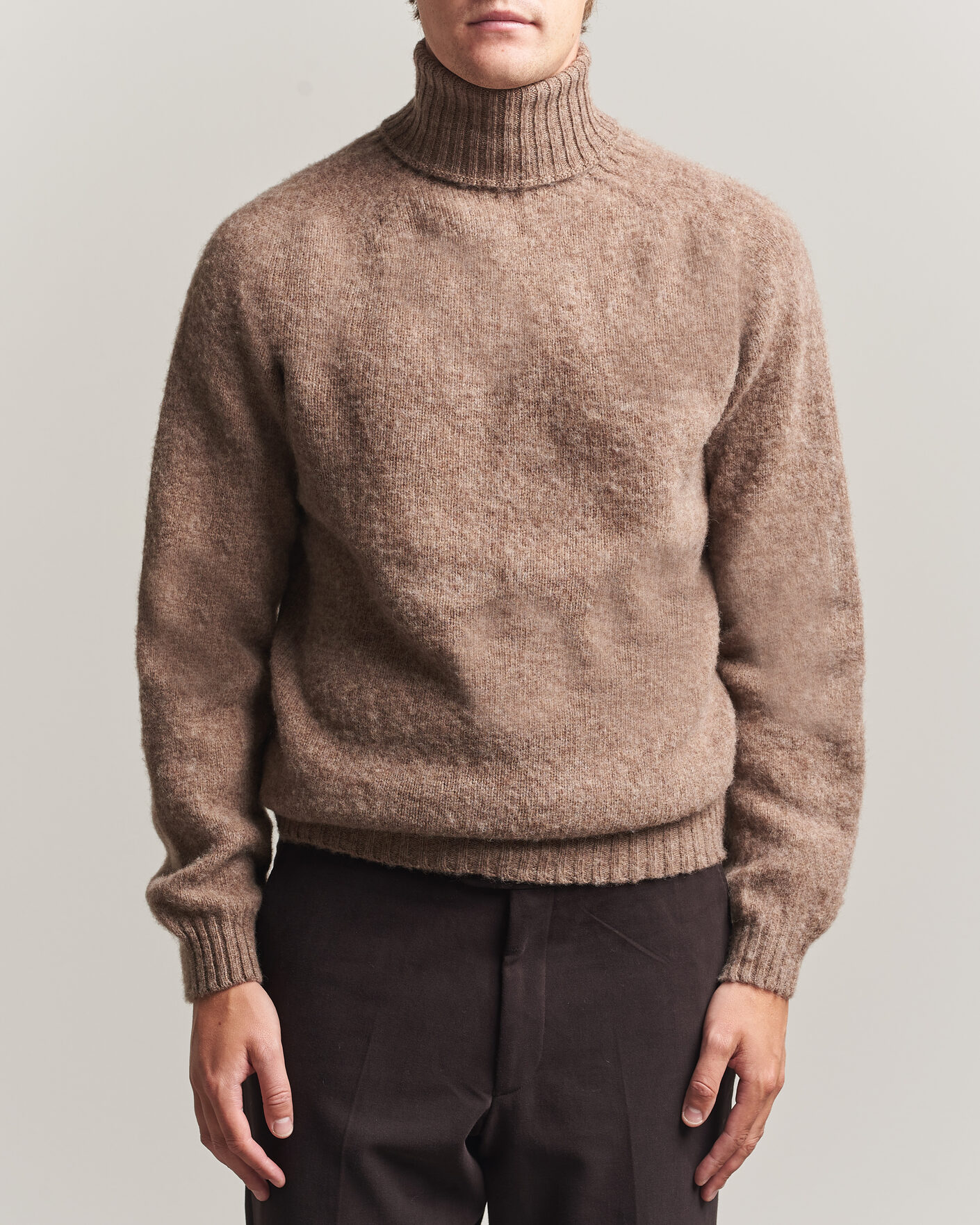 Herre | Trøjer | Harley Of Scotland | Brushed Supersoft Lambswool Rollneck Tundra