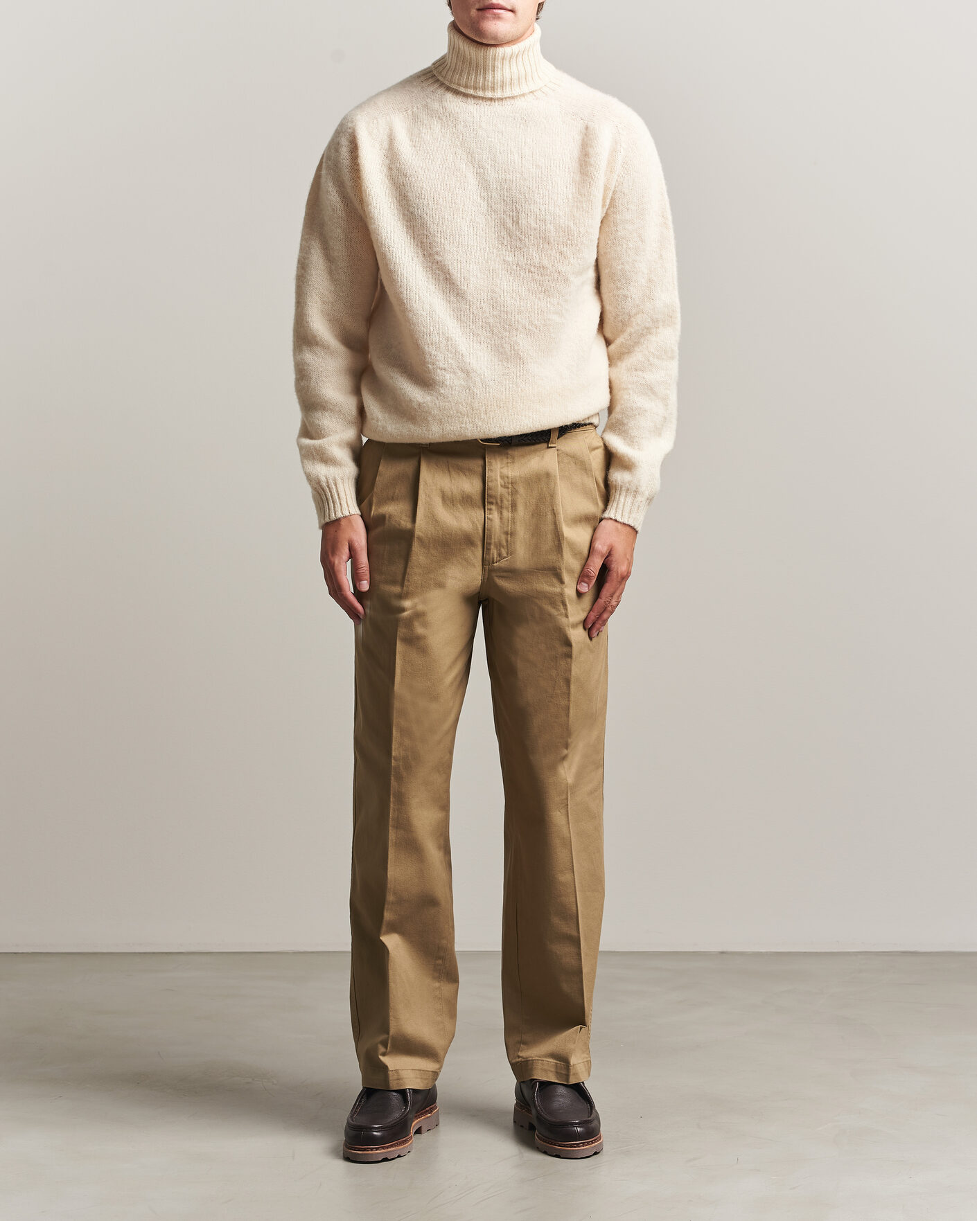 Herre | Trøjer | Harley Of Scotland | Brushed Supersoft Lambswool Rollneck Vanilla