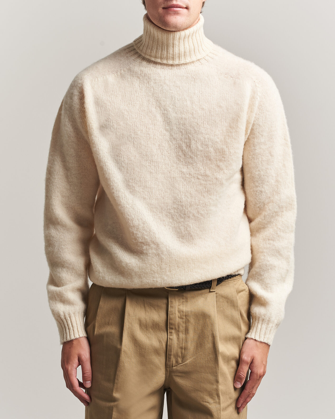 Herre | Trøjer | Harley Of Scotland | Brushed Supersoft Lambswool Rollneck Vanilla