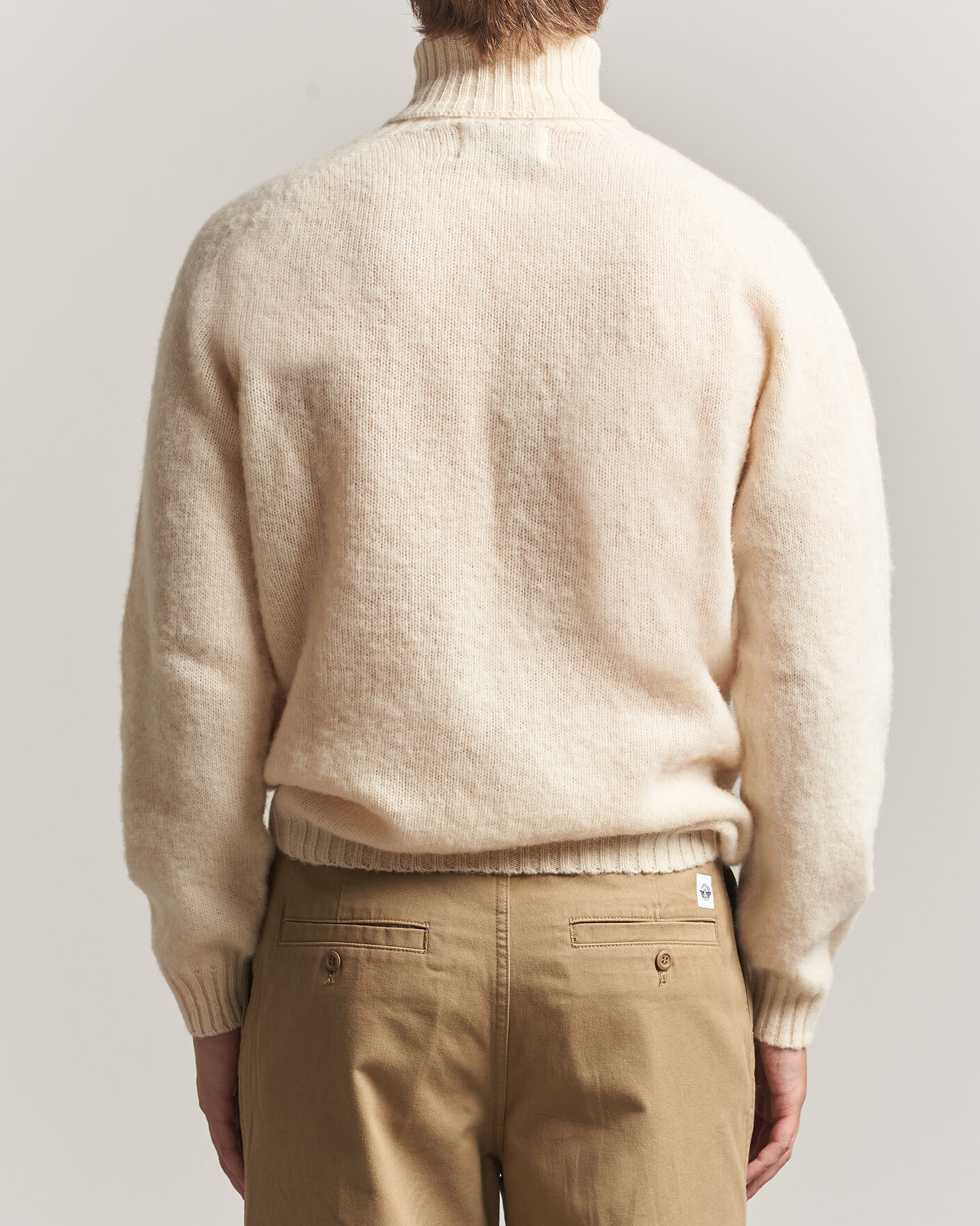 Herre | Trøjer | Harley Of Scotland | Brushed Supersoft Lambswool Rollneck Vanilla