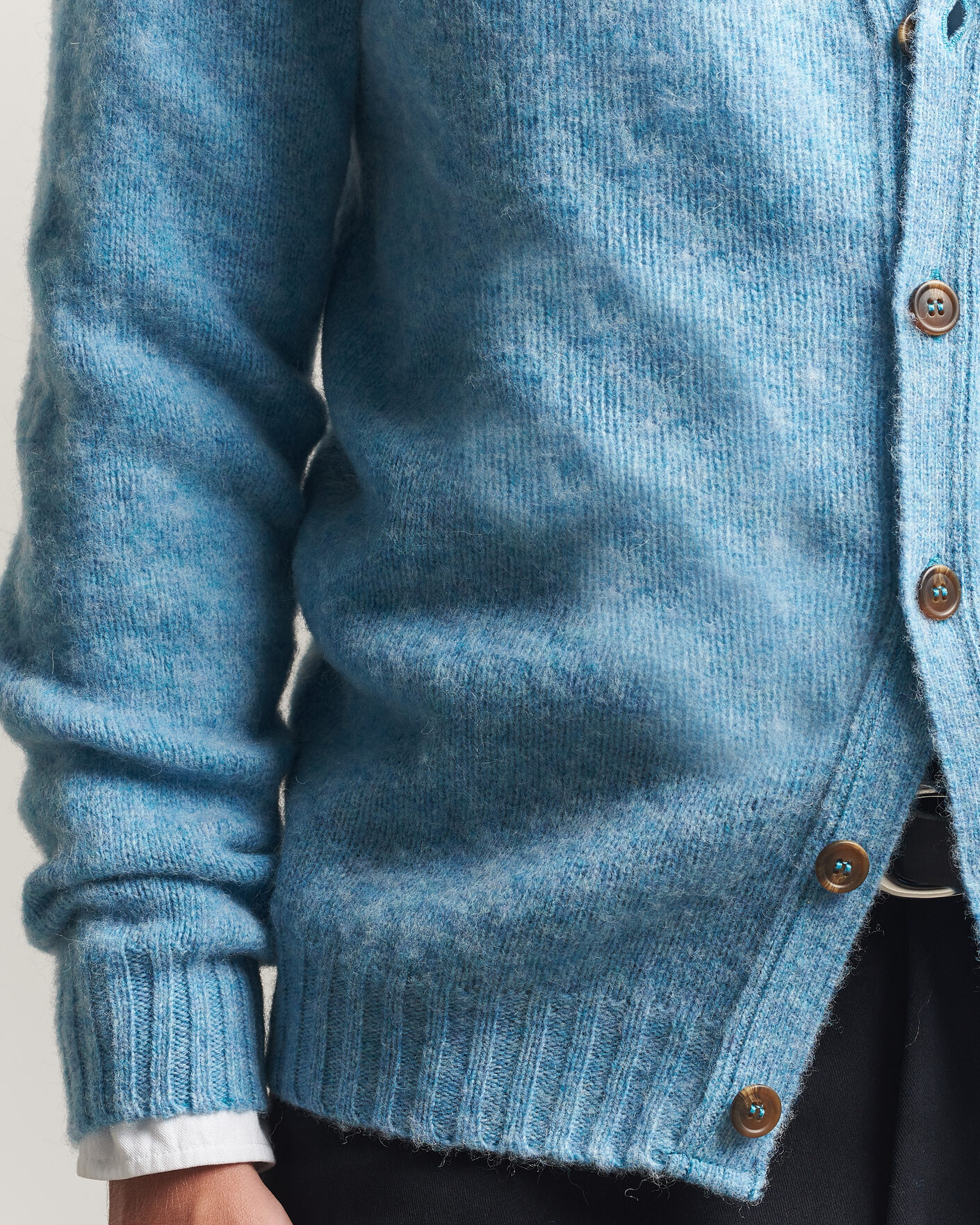 Herre | Trøjer | Harley Of Scotland | Brushed Supersoft Lambswool Cardigan Loch Blue