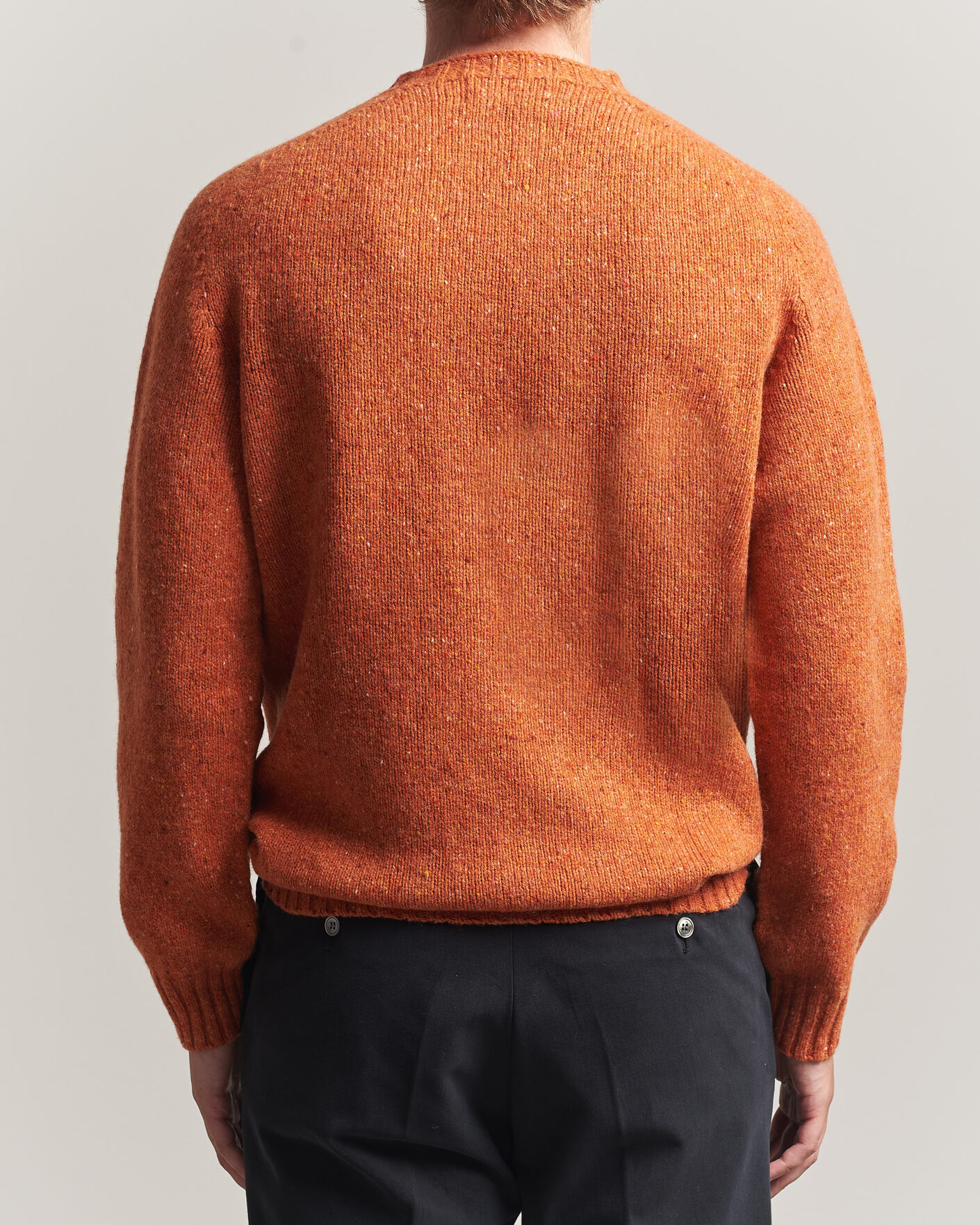 Herre | Business & Beyond | Harley Of Scotland | Donegal Wool Crewneck Orange