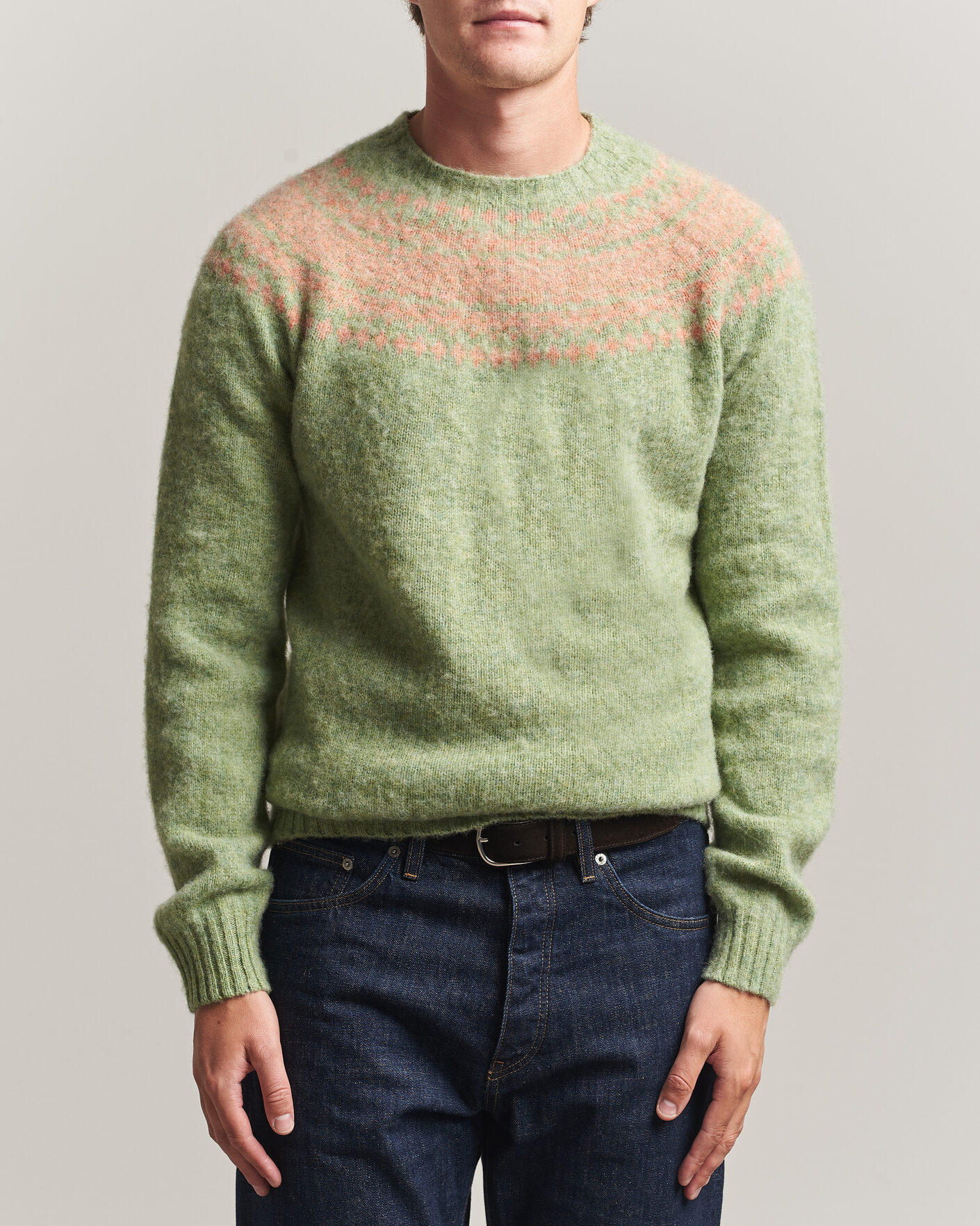 Herre | Trøjer | Harley Of Scotland | Brushed Supersoft Lambswool Yolk Fairisle Sage/Parfait