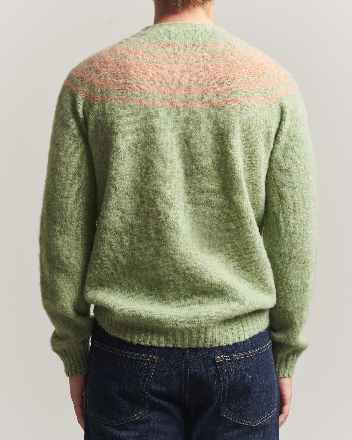 Herre | Trøjer | Harley Of Scotland | Brushed Supersoft Lambswool Yolk Fairisle Sage/Parfait