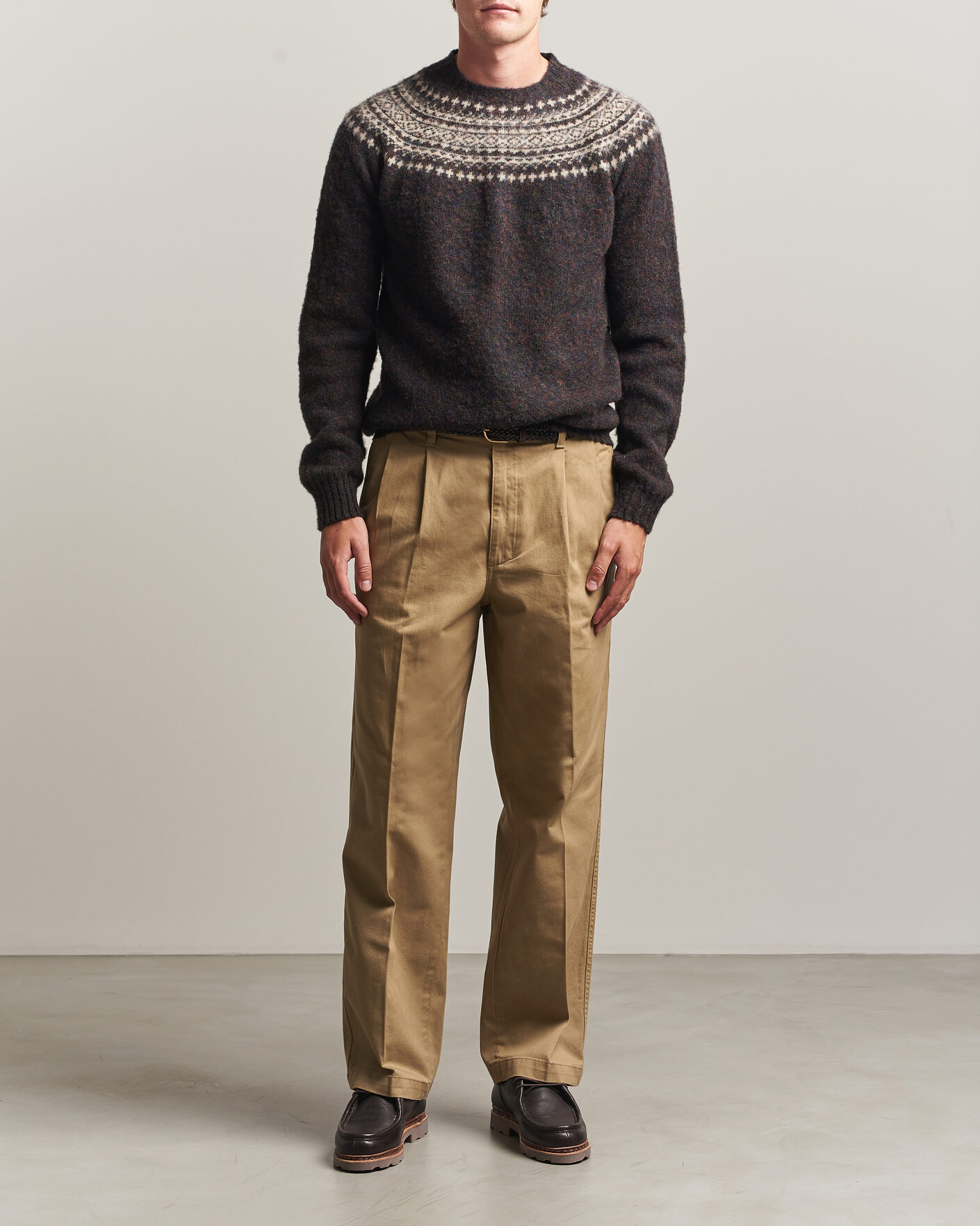 Herre | Trøjer | Harley Of Scotland | Brushed Supersoft Lambswool Yolk Fairisle Volcano/Cameo