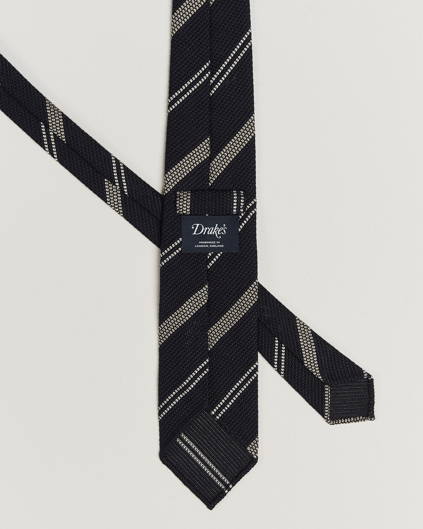 Herre | Slips | Drake's | Striped Grenadine Tie Navy/White