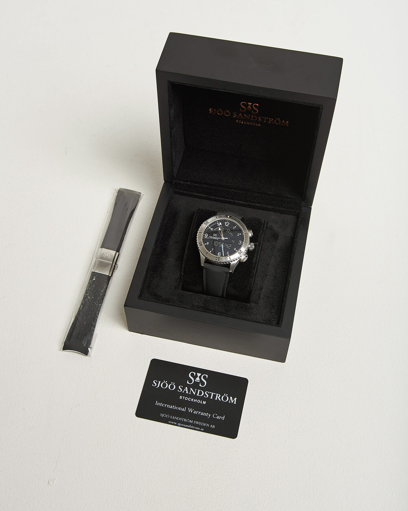 Herre | Pre-Owned & Vintage Watches | Sjöö Sandström Pre-Owned | UTC Skydiver