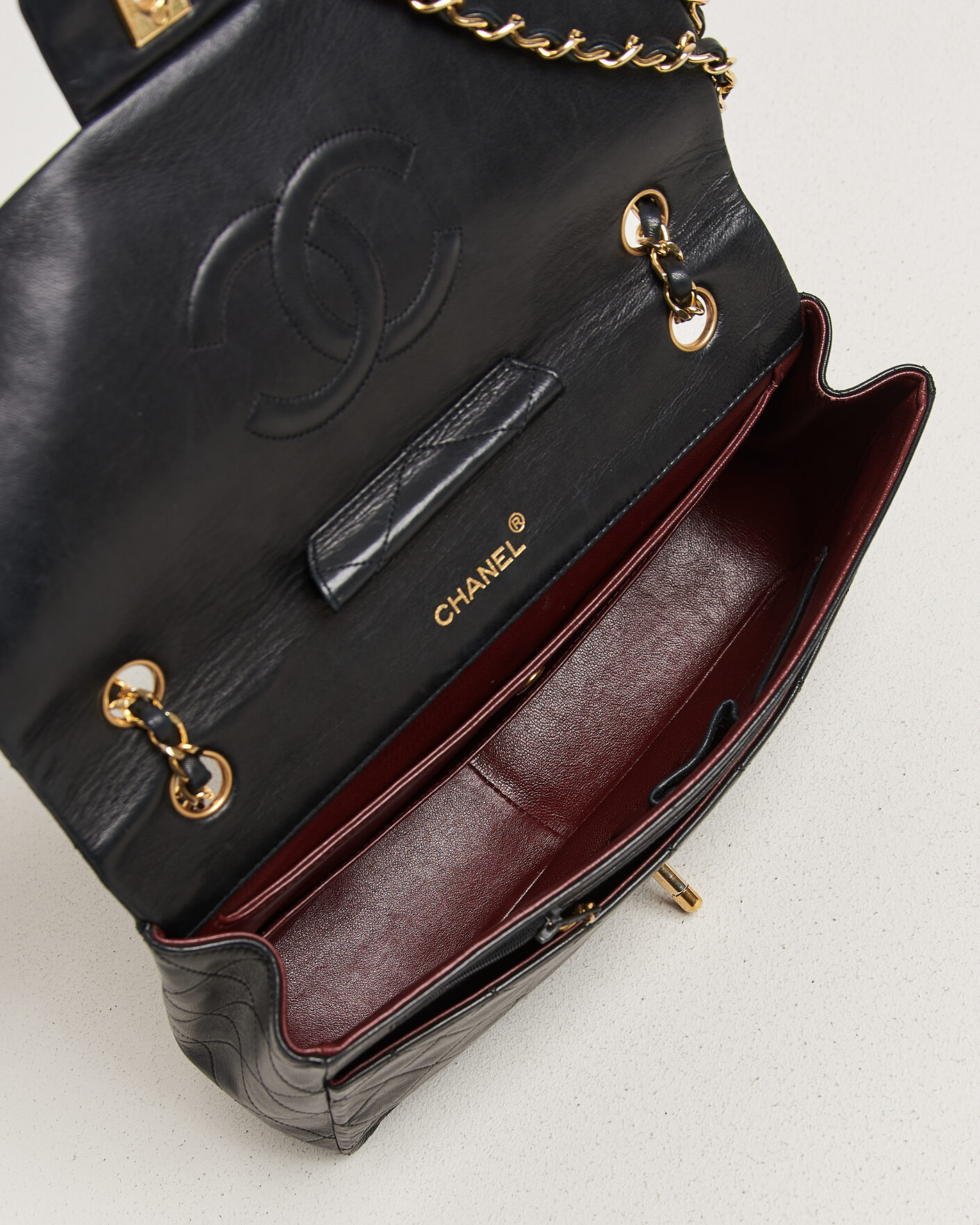 Herre | Pre-Owned & Vintage Bags | Chanel Pre-Owned | Vintage Classic Flap Bag Lambskin Black
