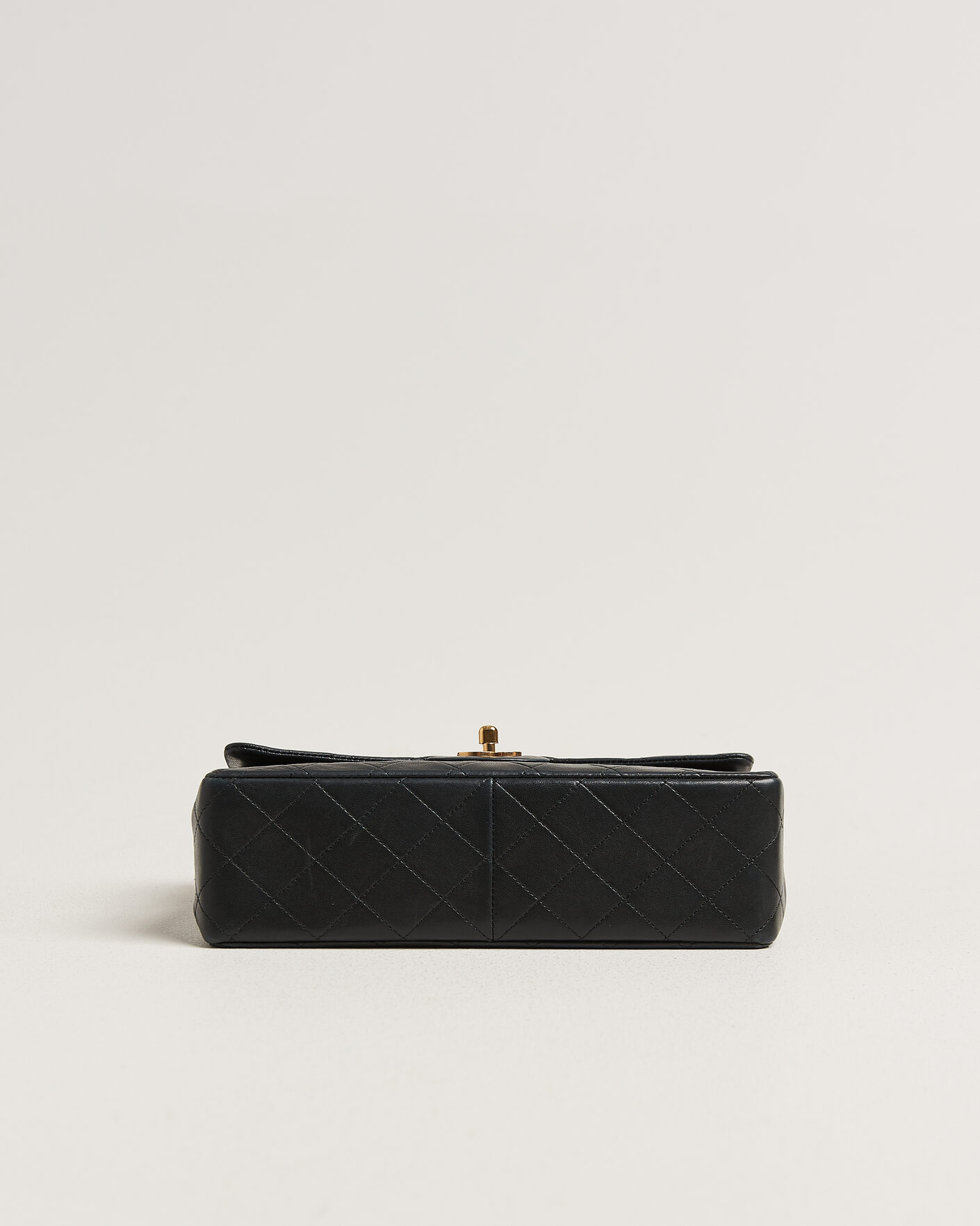 Herre | Pre-Owned & Vintage Bags | Chanel Pre-Owned | Classic Medium Square Double Flap Bag Lambskin Black