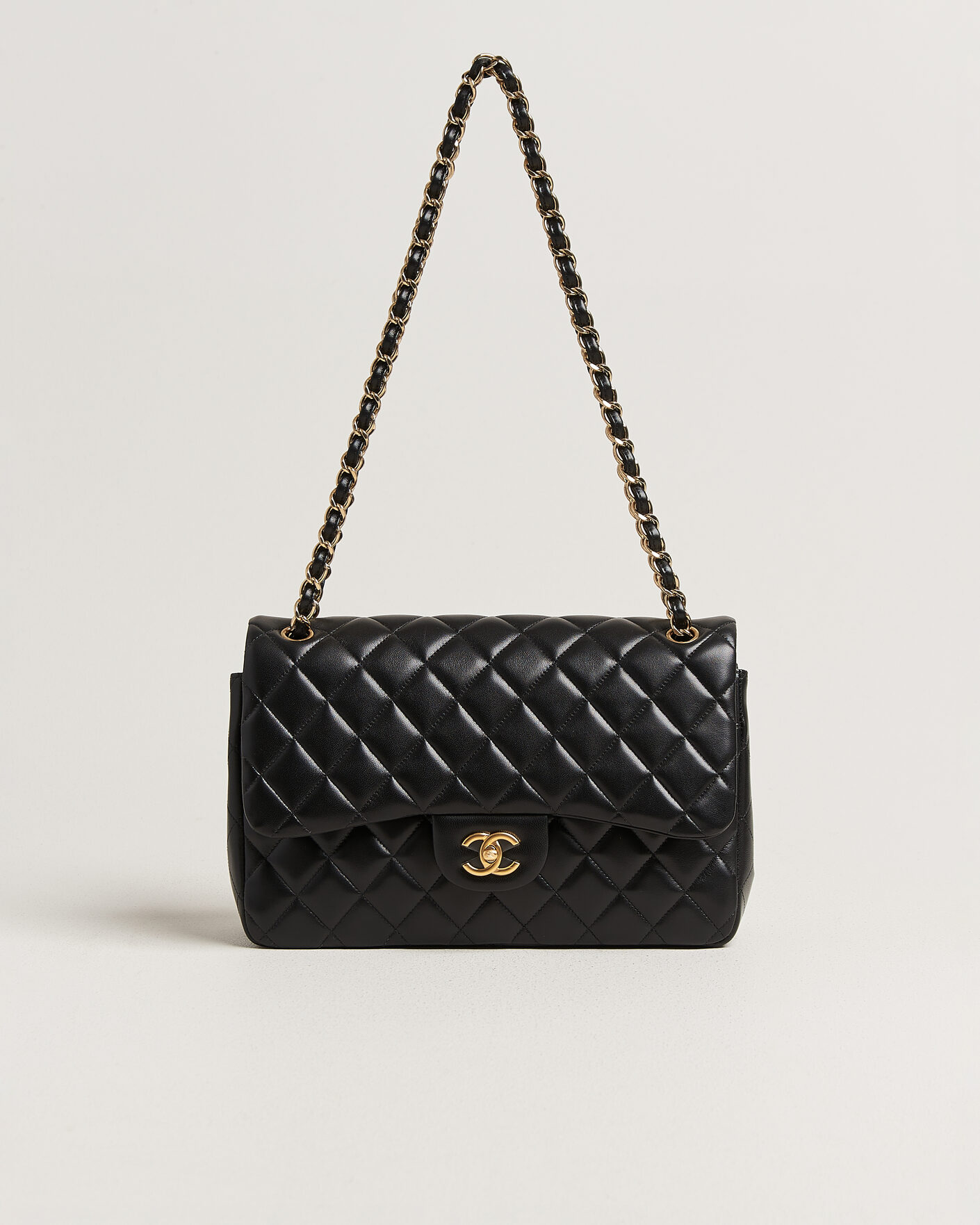 Herre | Pre-Owned & Vintage Bags | Chanel Pre-Owned | Classic Jumbo Double Flap Bag Lambskin Black