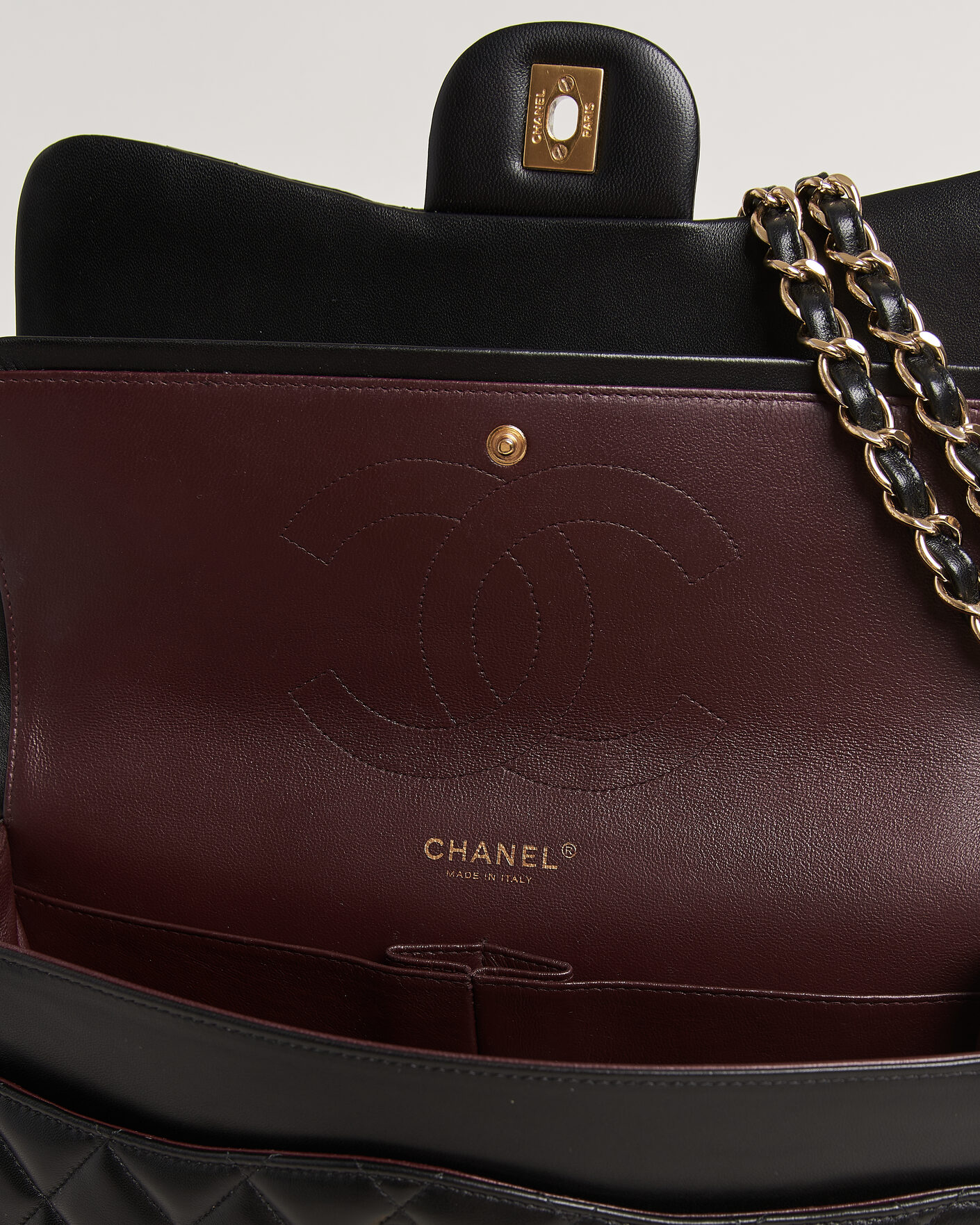 Herre | Pre-Owned & Vintage Bags | Chanel Pre-Owned | Classic Jumbo Double Flap Bag Lambskin Black