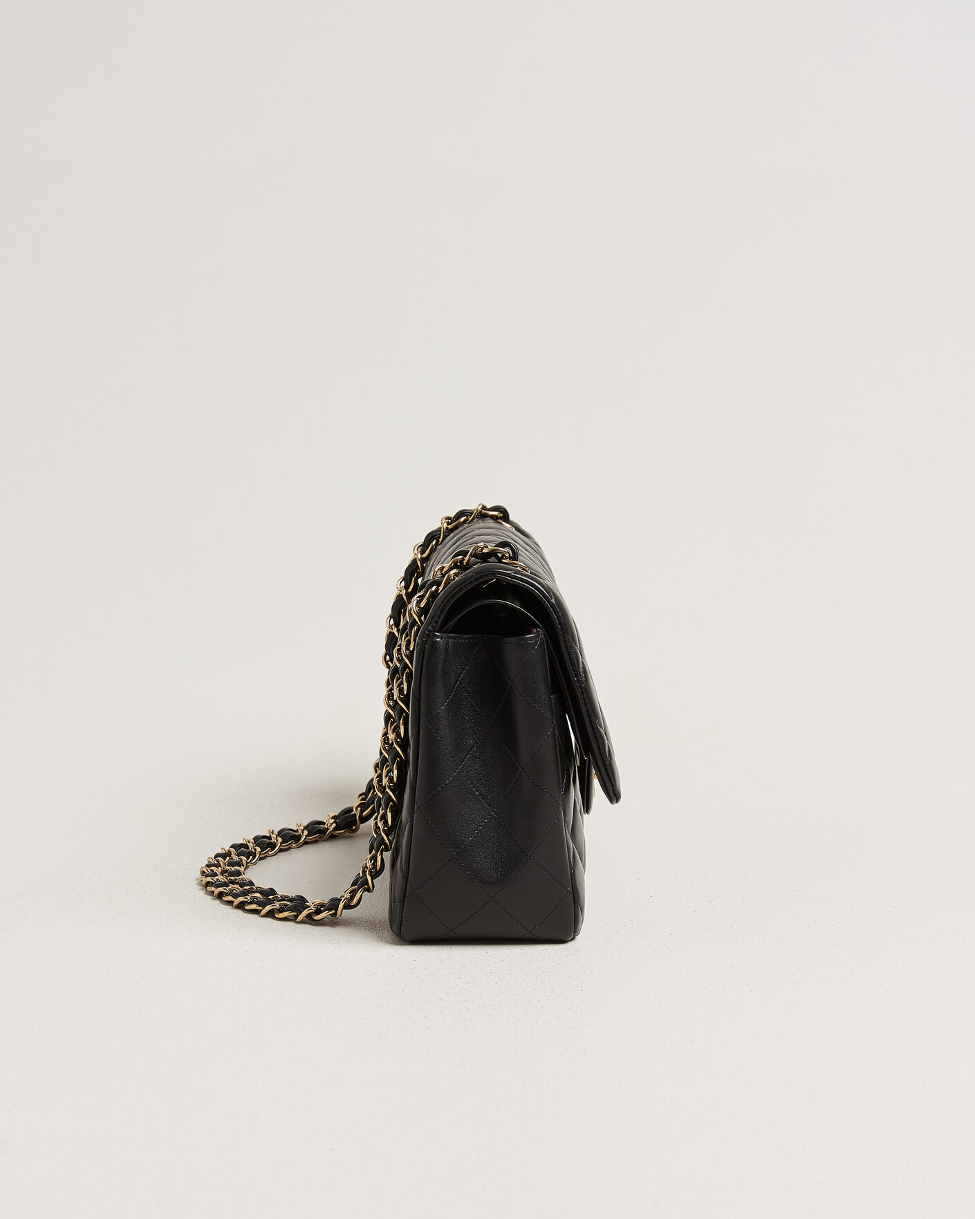 Herre | Pre-Owned & Vintage Bags | Chanel Pre-Owned | Classic Jumbo Double Flap Bag Lambskin Black