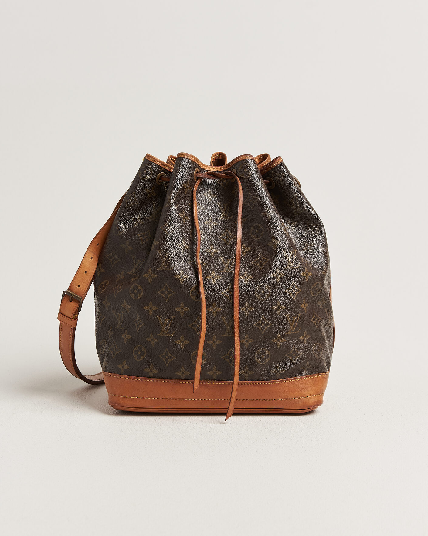 Herre | Pre-Owned & Vintage Bags | Louis Vuitton Pre-Owned | Noé Monogram
