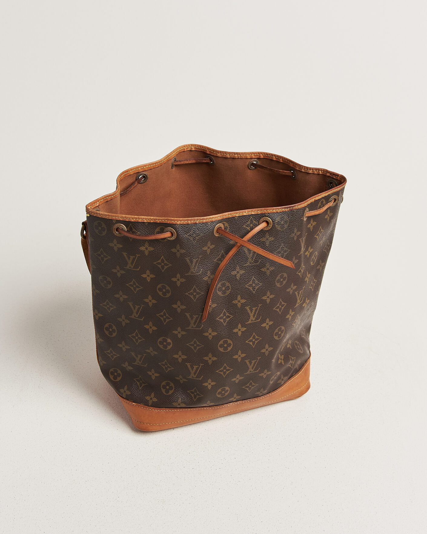 Herre | Pre-Owned & Vintage Bags | Louis Vuitton Pre-Owned | Noé Monogram