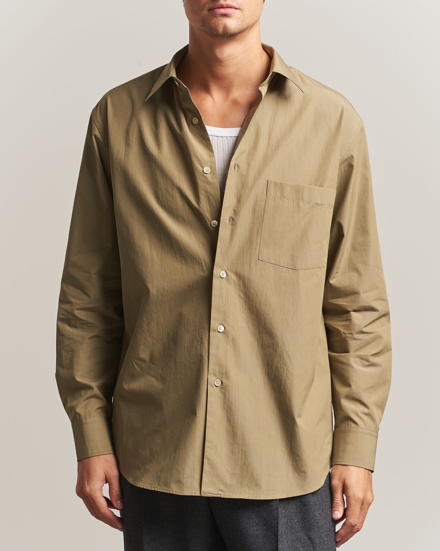 Herre | Skjorter | Auralee | Finx Light Weather Chambray Shirt Olive Brown