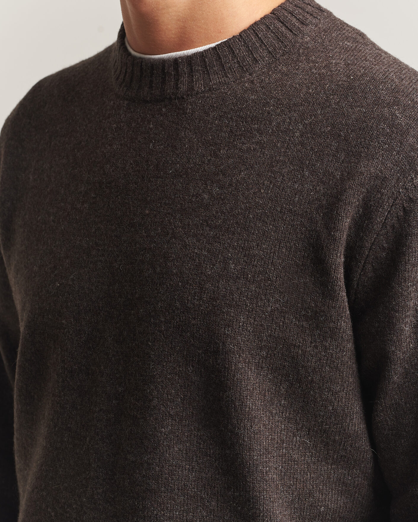 Herre | Trøjer | A Day's March | Marlow Lambswool Sweater Dark Brown