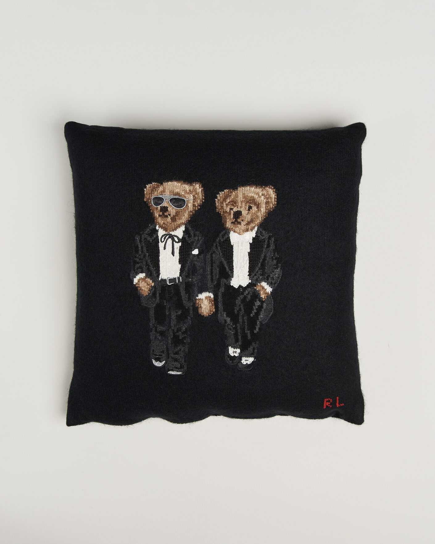 Herre | Til hjemmet | Ralph Lauren Home | Ralph & Ricky Bear Wool/Alpaca Pillow Black