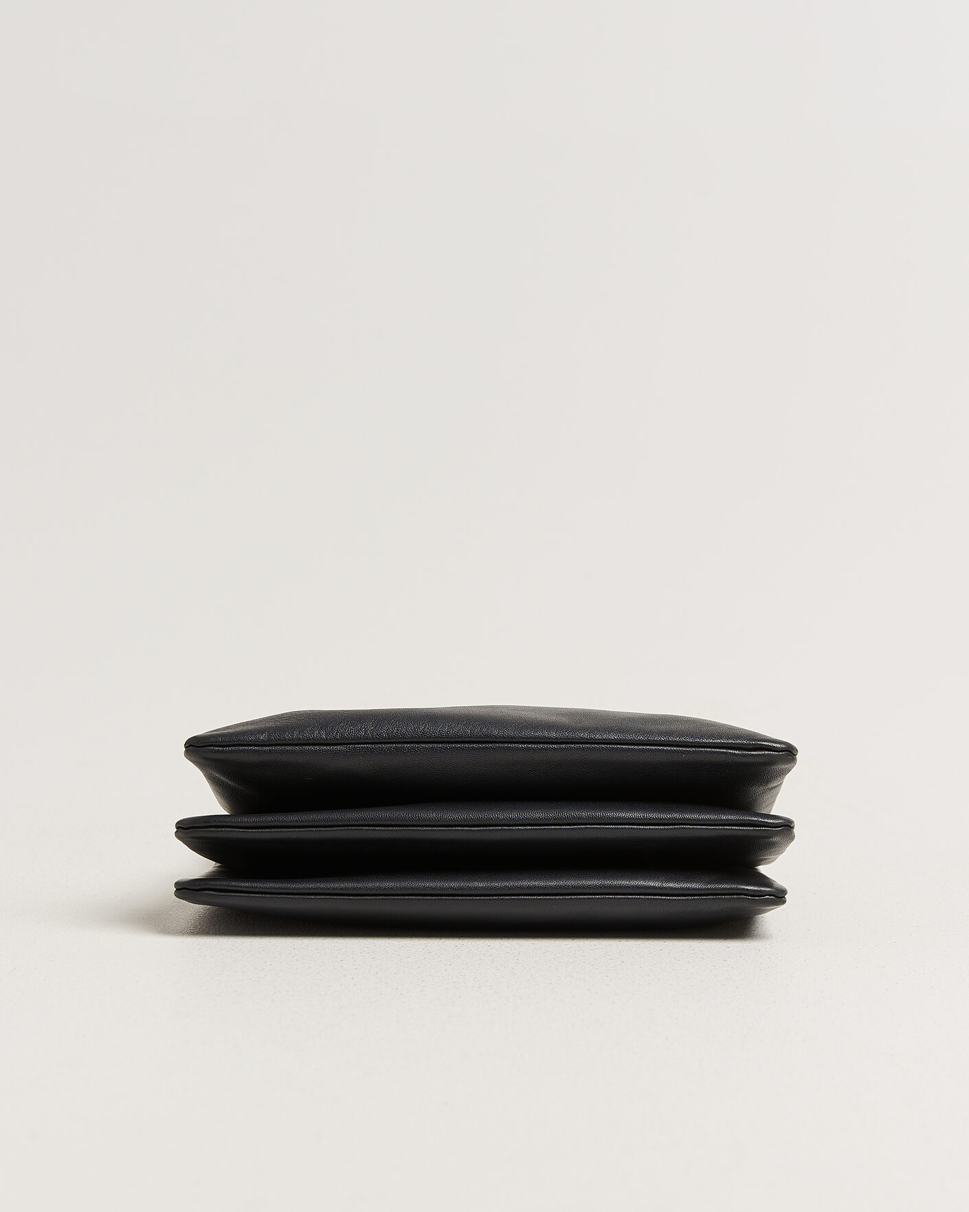 Herre | Pre-Owned & Vintage Bags | Celine Pre-Owned | Trio Bag Medium Leather Black