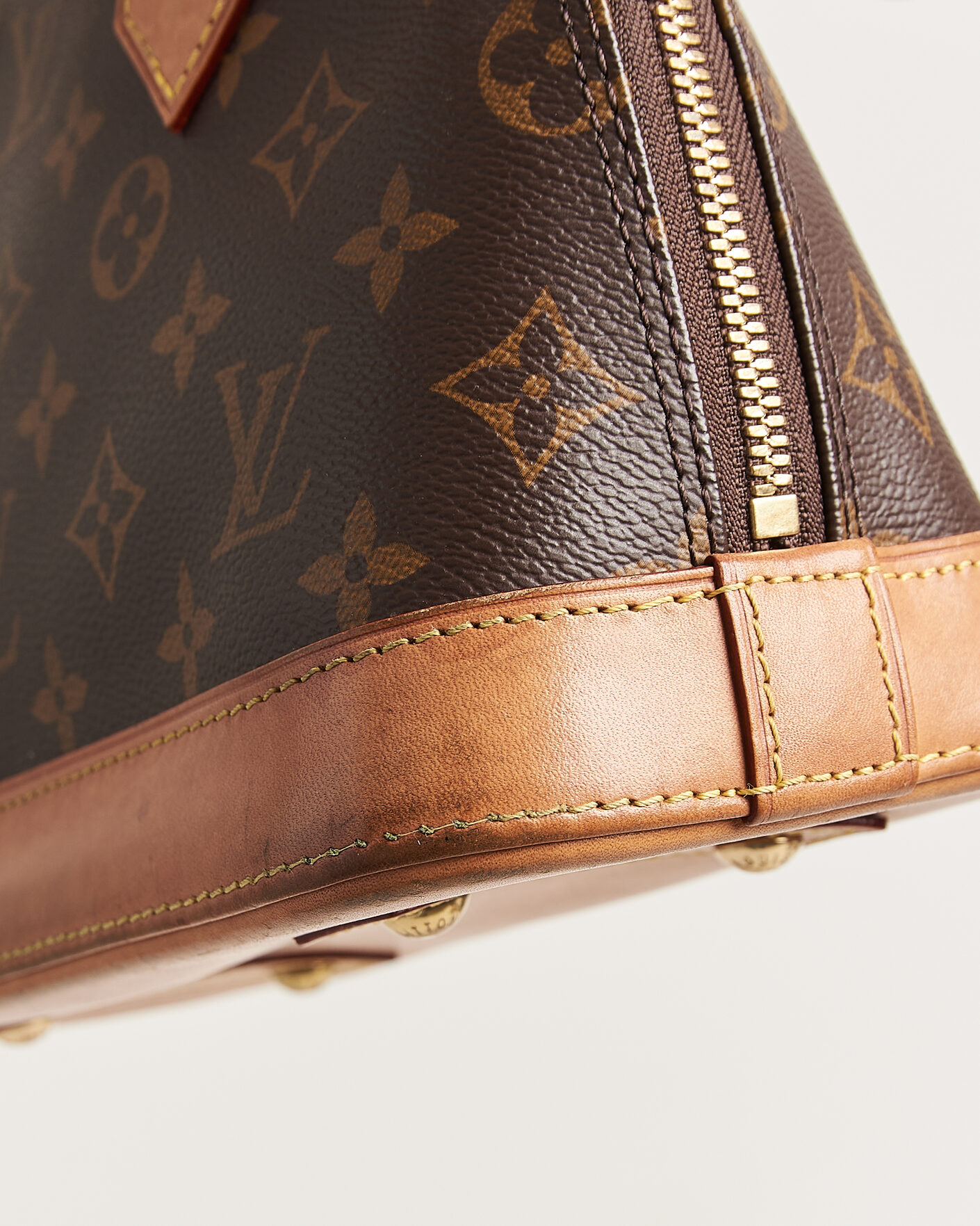 Herre | Pre-Owned & Vintage Bags | Louis Vuitton Pre-Owned | Alma BB Monogram