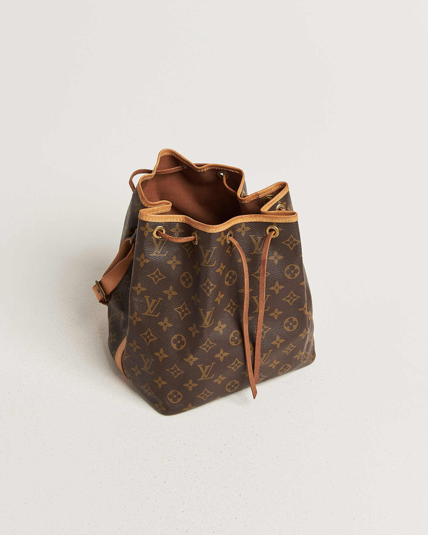 Herre | Pre-Owned & Vintage Bags | Louis Vuitton Pre-Owned | Petit Noé Monogram