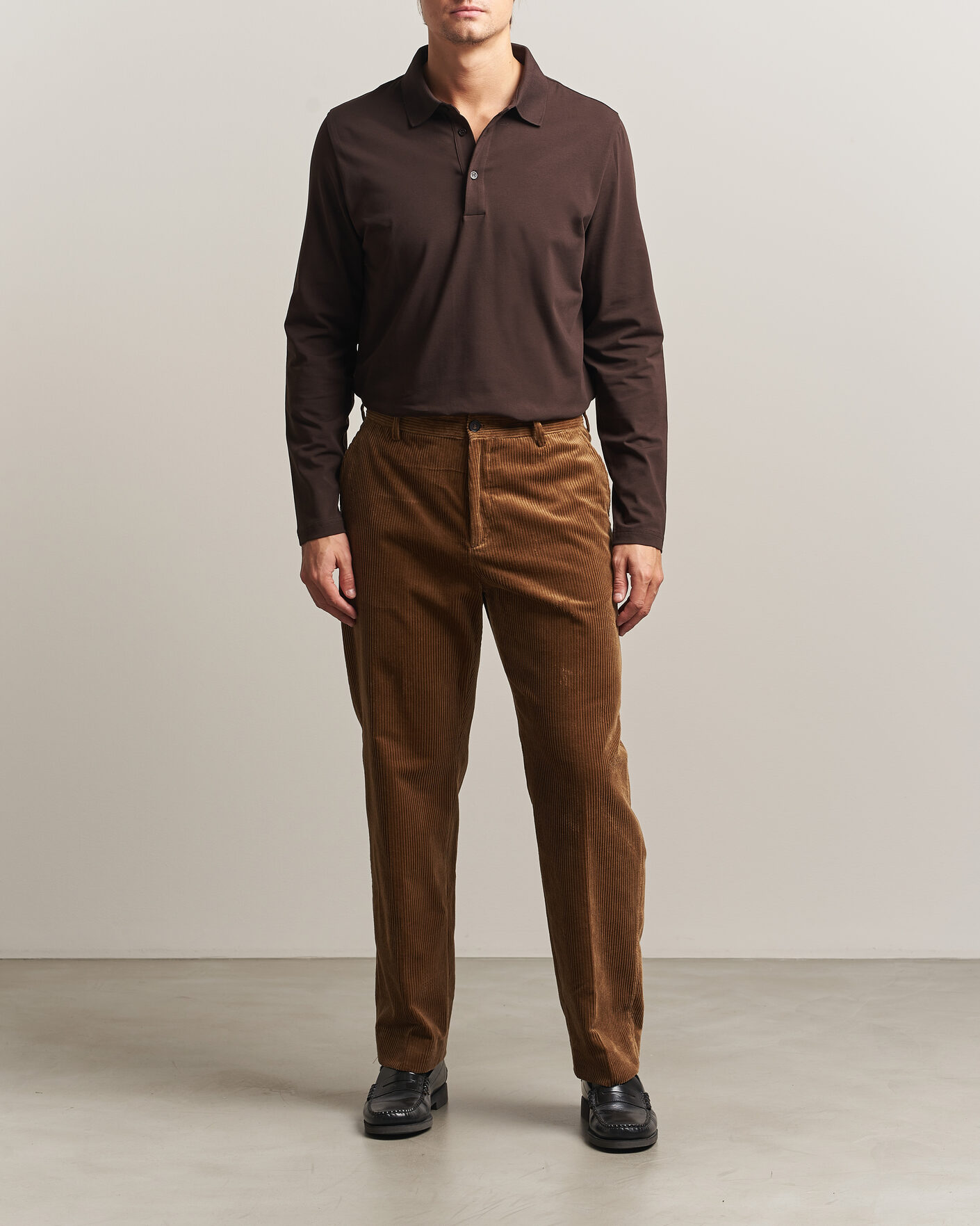 Herre | Bukser | Filippa K | Julian Corduroy Chino Trousers Tobacco