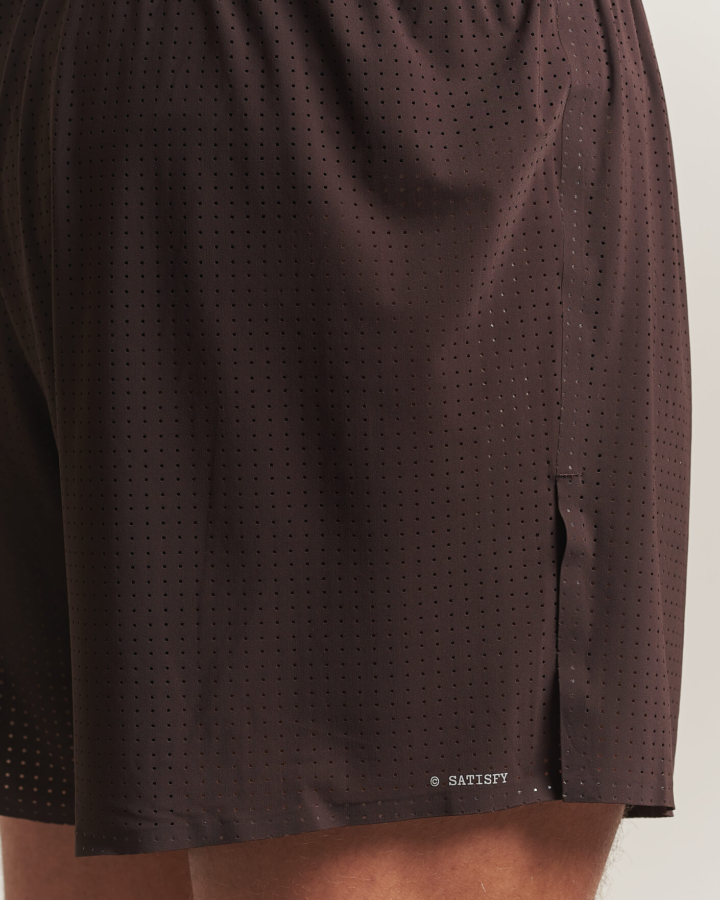 Herre | Shorts | Satisfy | Space-O 5 Inch Shorts Deep Mahogany