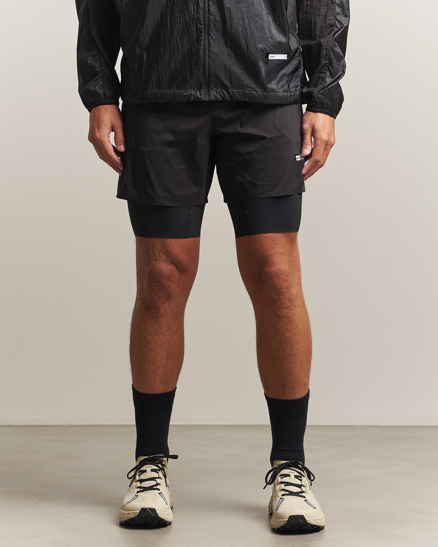 Herre | Shorts | Satisfy | TechSilk 8 Inch Shorts Black