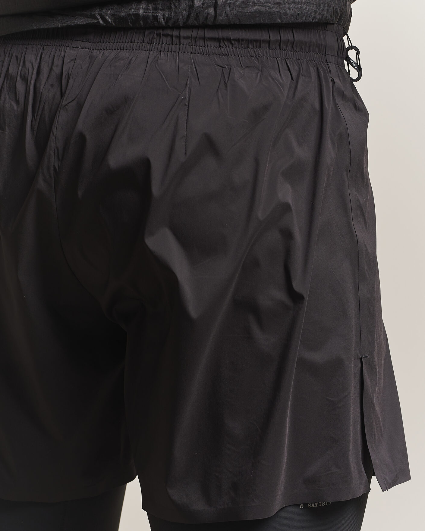 Herre | Shorts | Satisfy | TechSilk 8 Inch Shorts Black