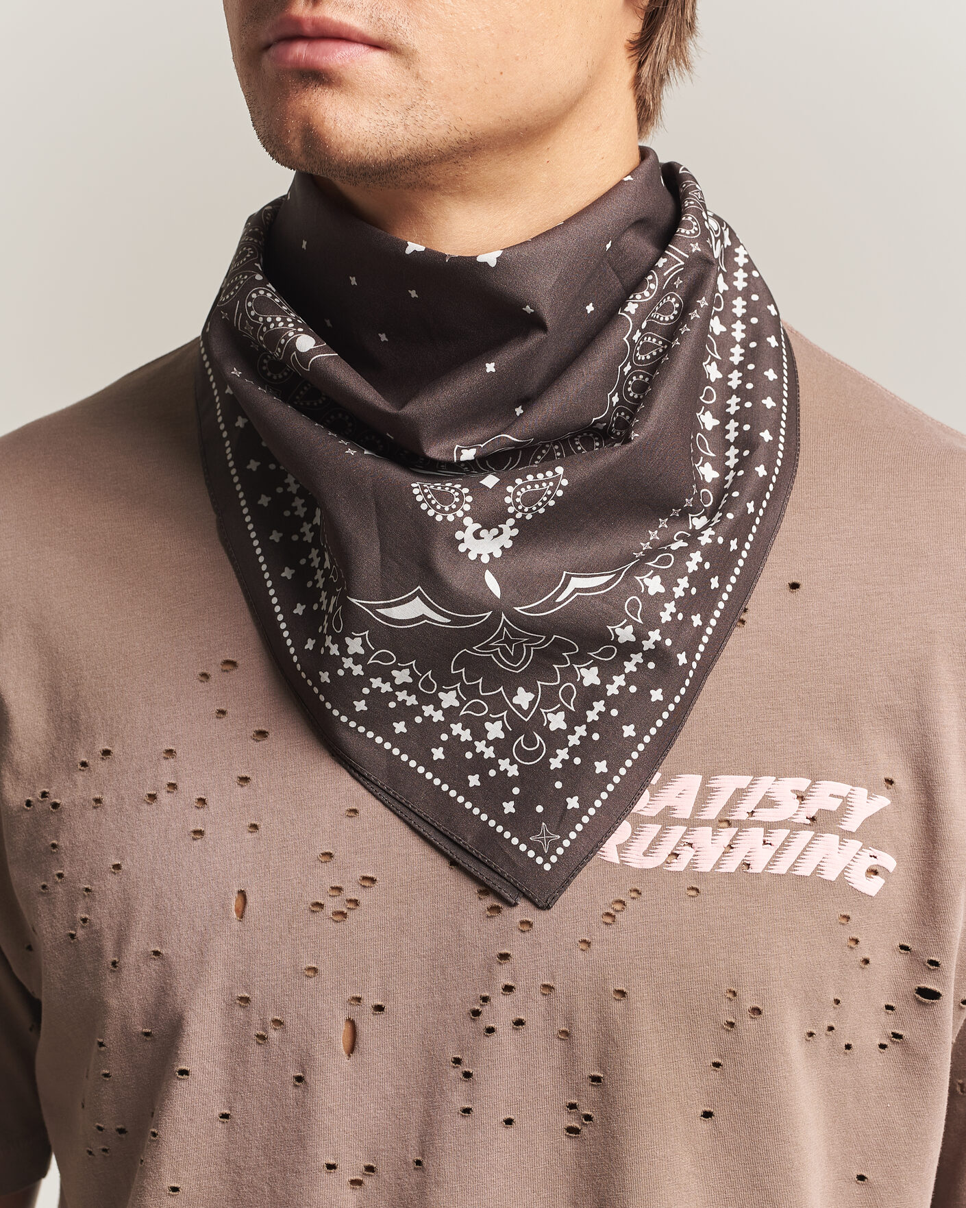 Herre | Tørklæde | Satisfy | SoftCell Bandana Sun Bleached Rain Drum
