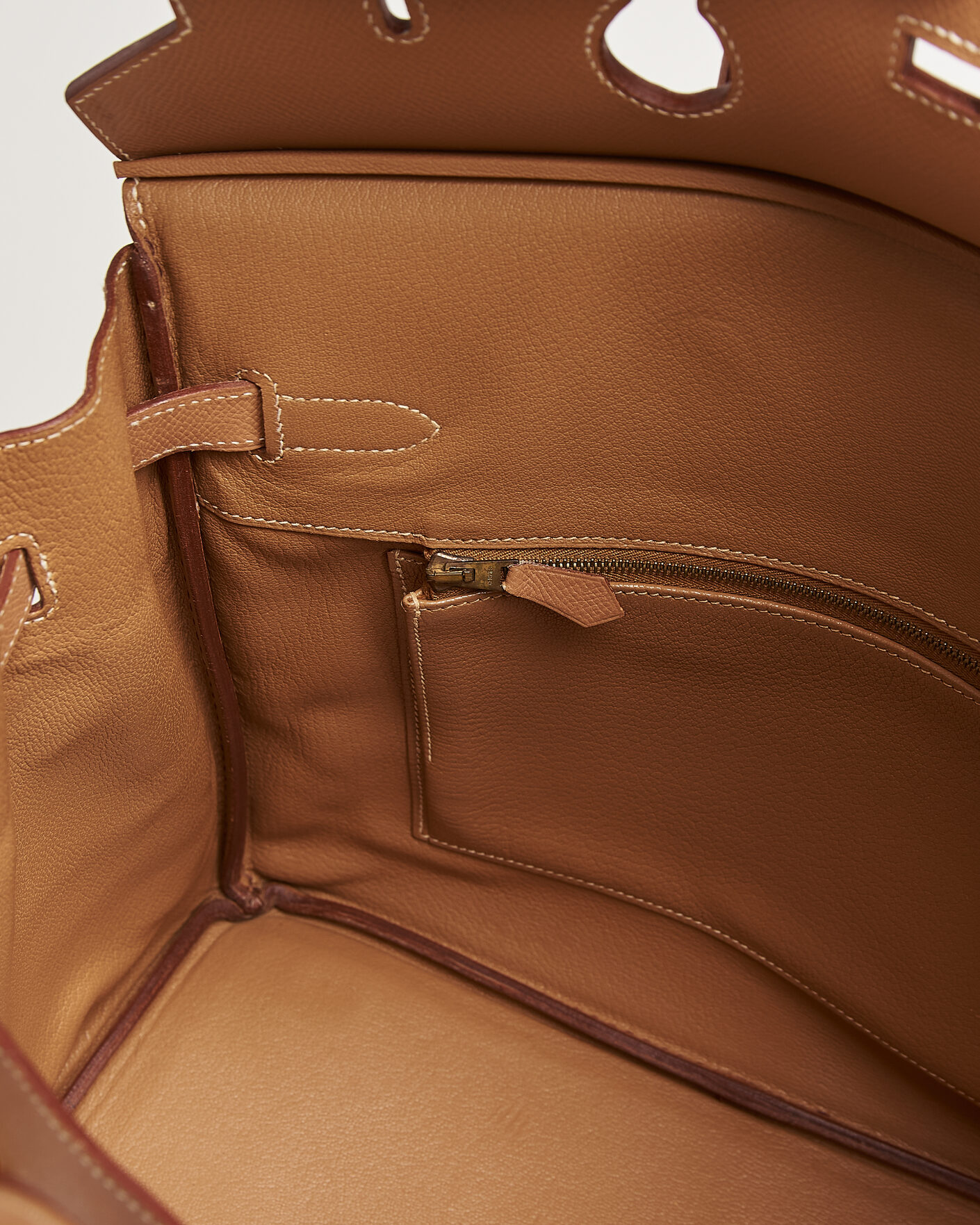 Herre | Pre-Owned & Vintage Bags | Hermès Pre-Owned | Birkin 35 Courchevel Gold