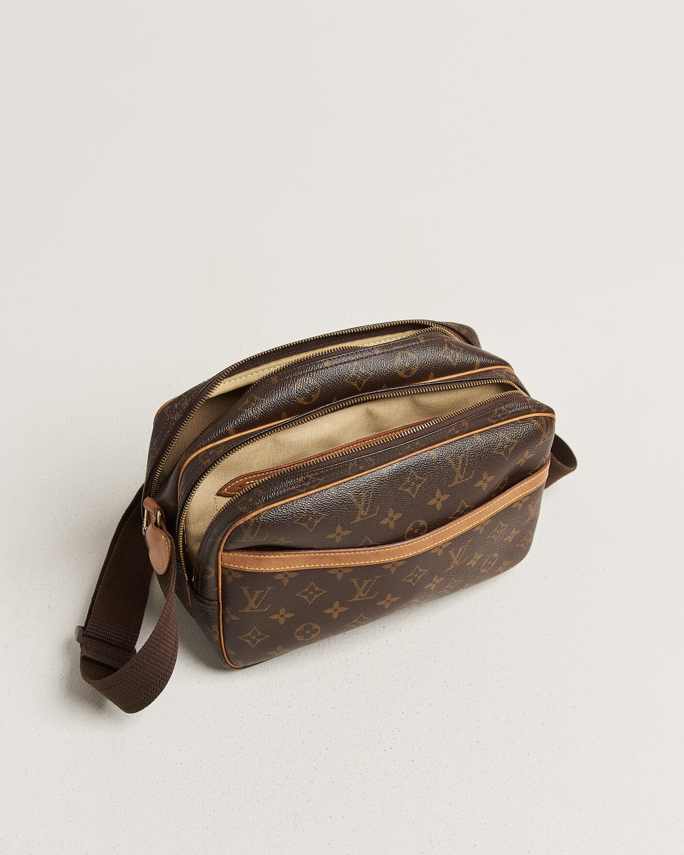 Herre | Pre-Owned & Vintage Bags | Louis Vuitton Pre-Owned | Reporter Bag PM Monogram