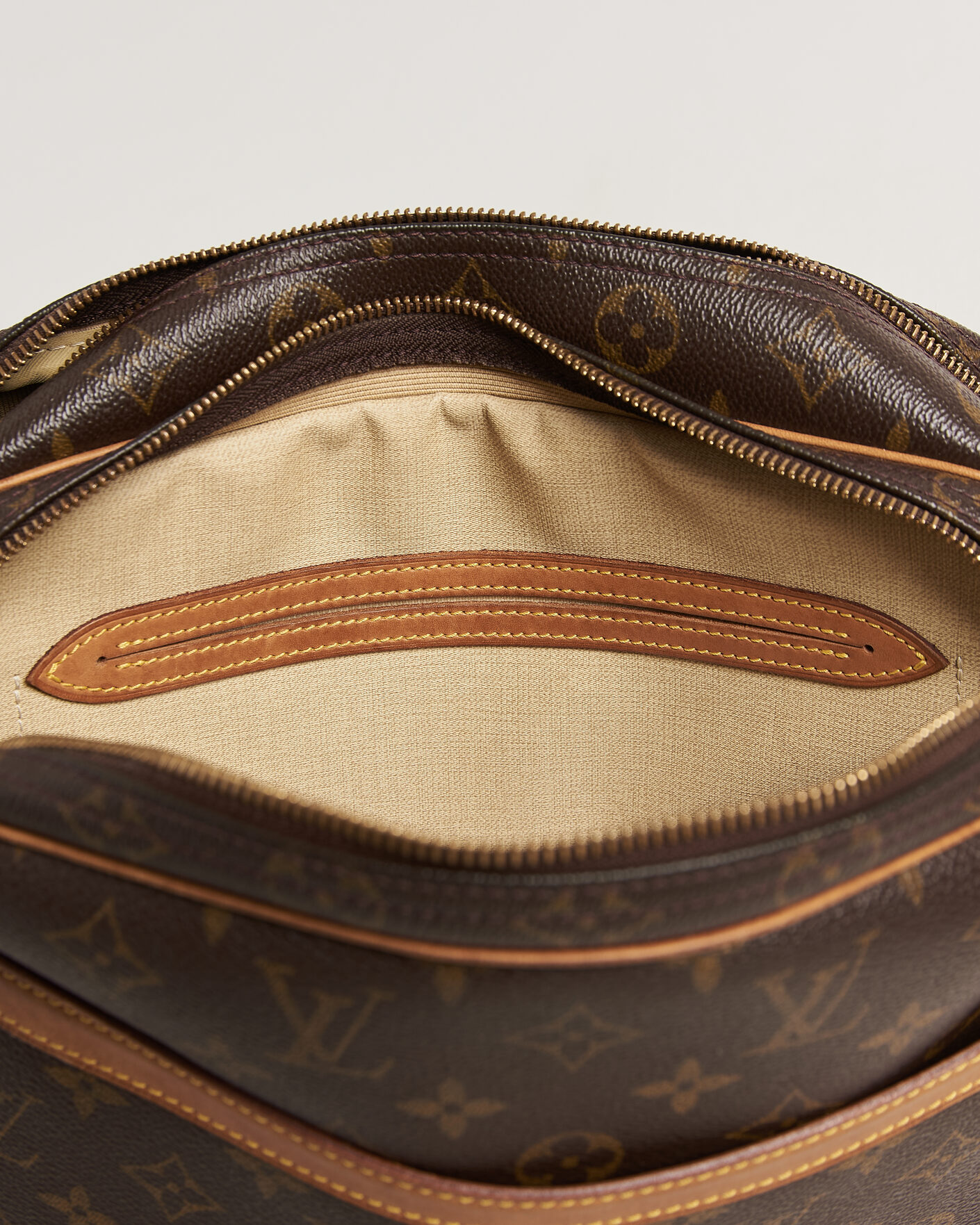 Herre | Pre-Owned & Vintage Bags | Louis Vuitton Pre-Owned | Reporter Bag PM Monogram