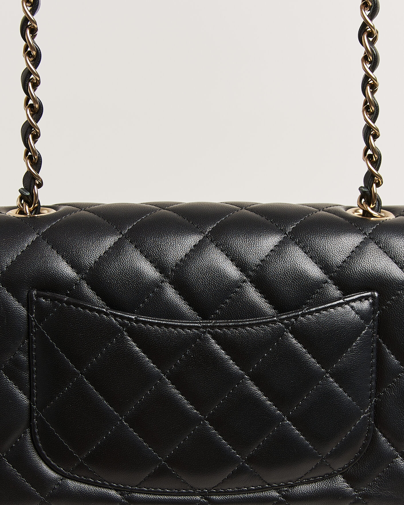 Herre | Pre-Owned & Vintage Bags | Chanel Pre-Owned | Classic Mini Rectangular Single Flap Bag Lambskin Black