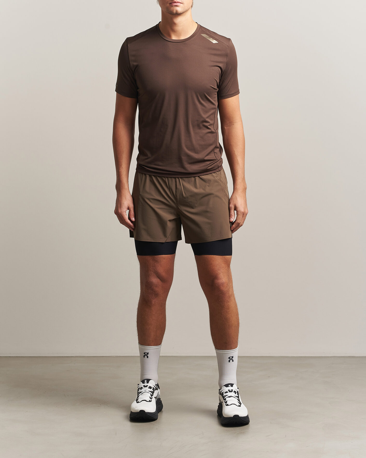 Herre | T-Shirts | SOAR Running | Eco Tech T-Shirt Brown