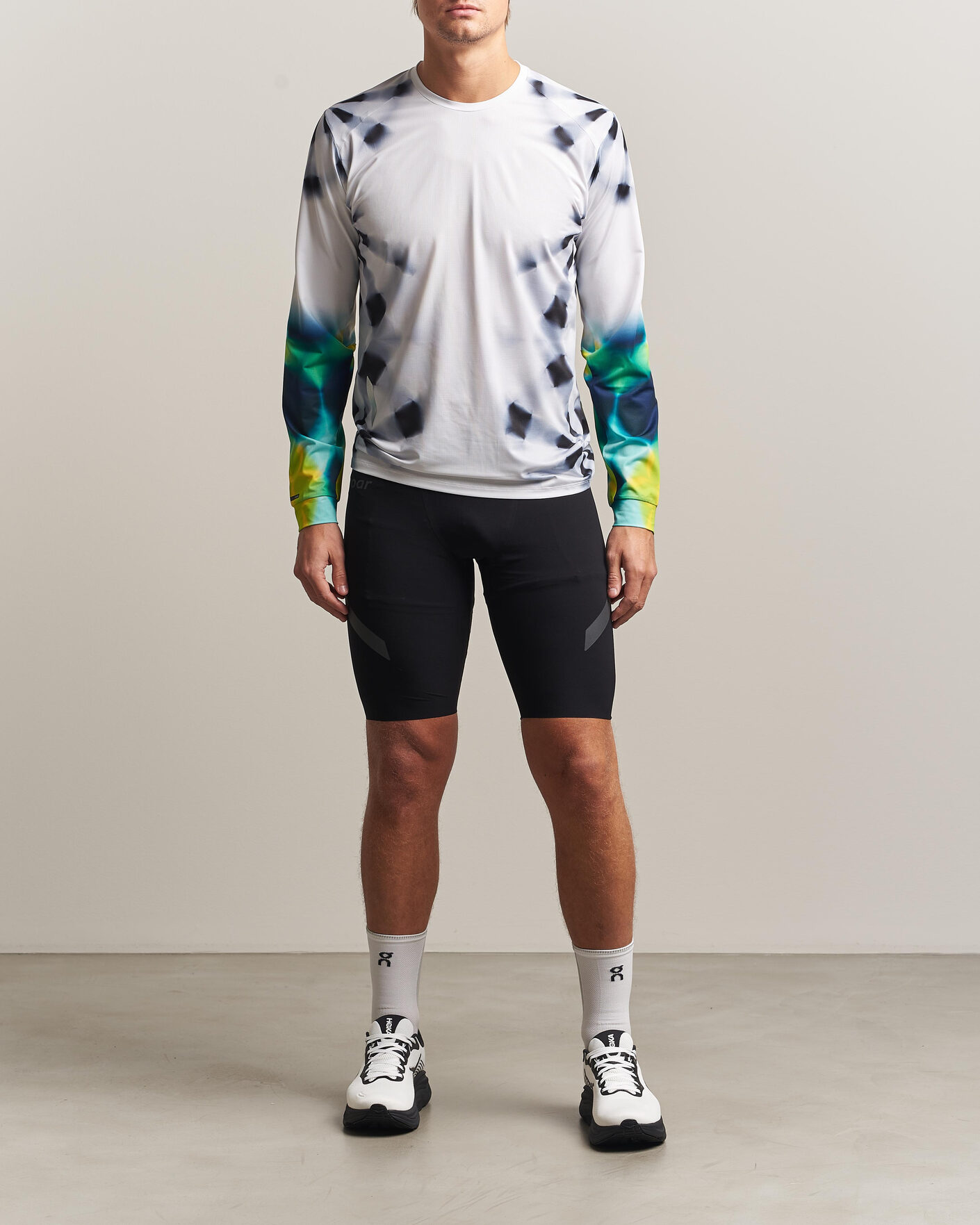 Herre | T-Shirts | SOAR Running | LS Printed Tech T-Shirt White/Grey