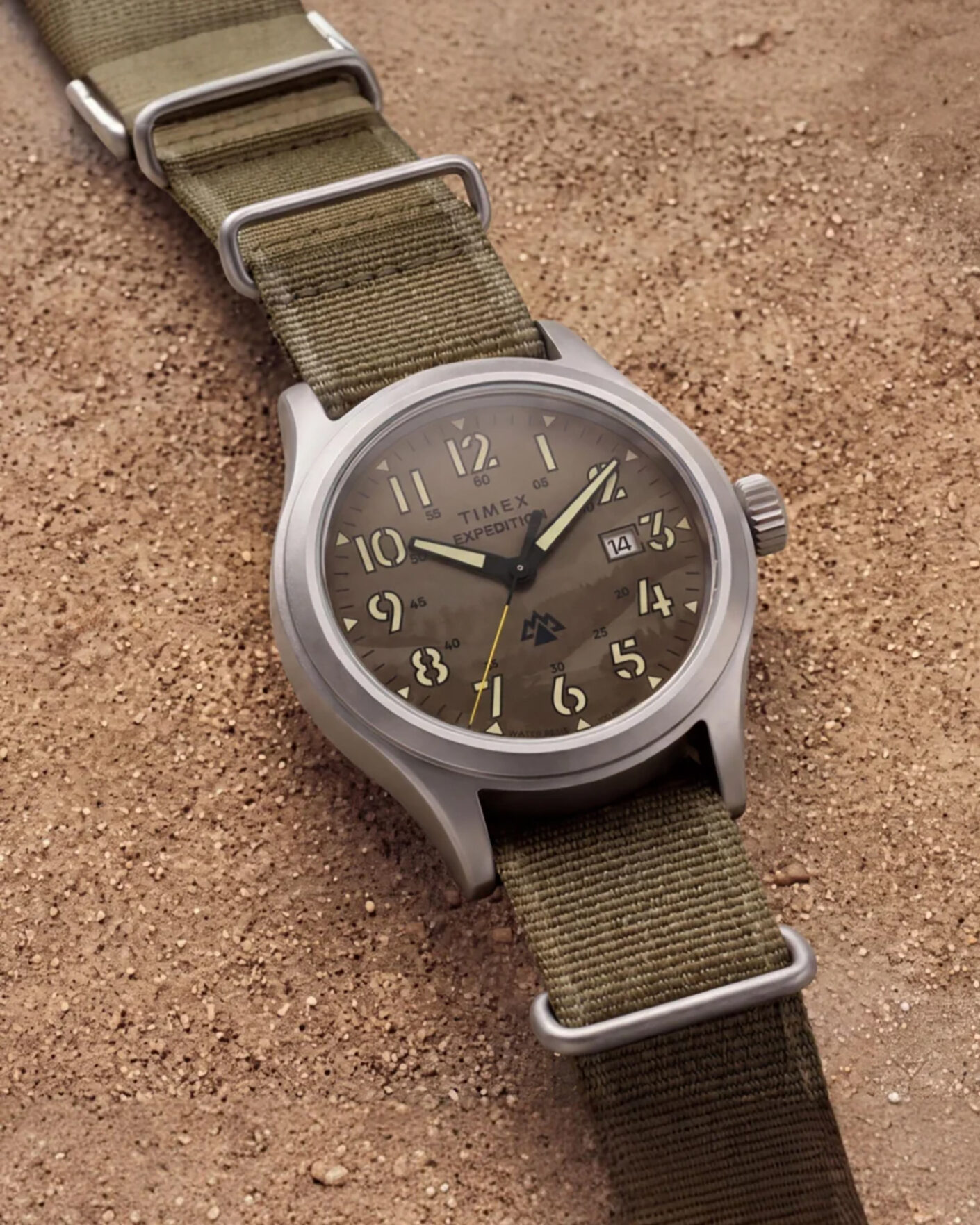 Herre | Timex Expedition Sierra Fabric Strap 40mm Khaki Camo Dial | Timex | Expedition Sierra Fabric Strap 40mm Khaki Camo Dial