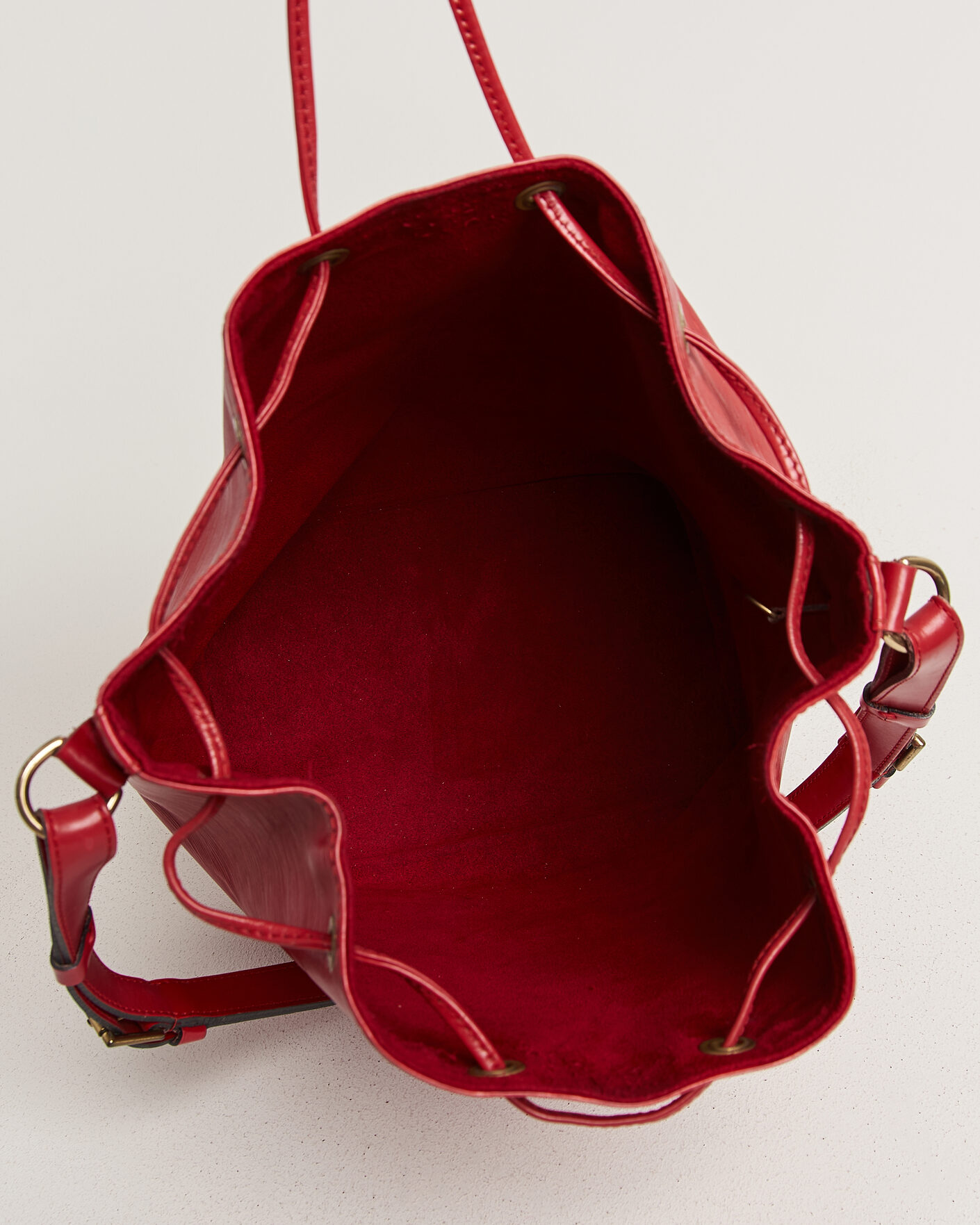 Herre | Pre-Owned & Vintage Bags | Louis Vuitton Pre-Owned | Noé Epi Leather Red