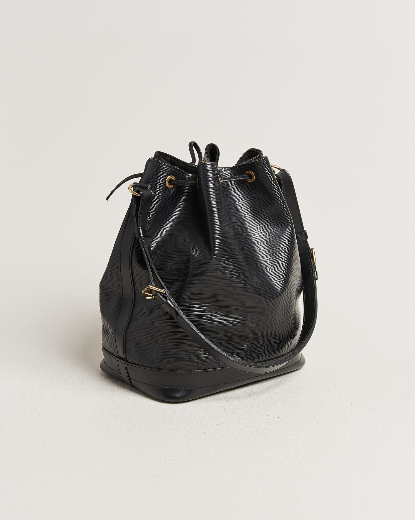 Herre | Pre-Owned & Vintage Bags | Louis Vuitton Pre-Owned | Noé Epi Leather Black