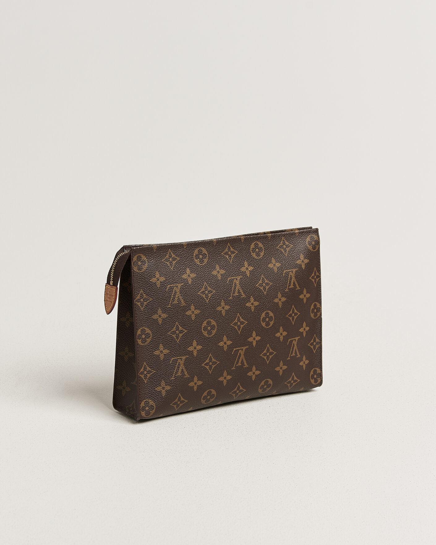 Herre | Pre-Owned & Vintage Bags | Louis Vuitton Pre-Owned | Poche Toilette NM Monogram